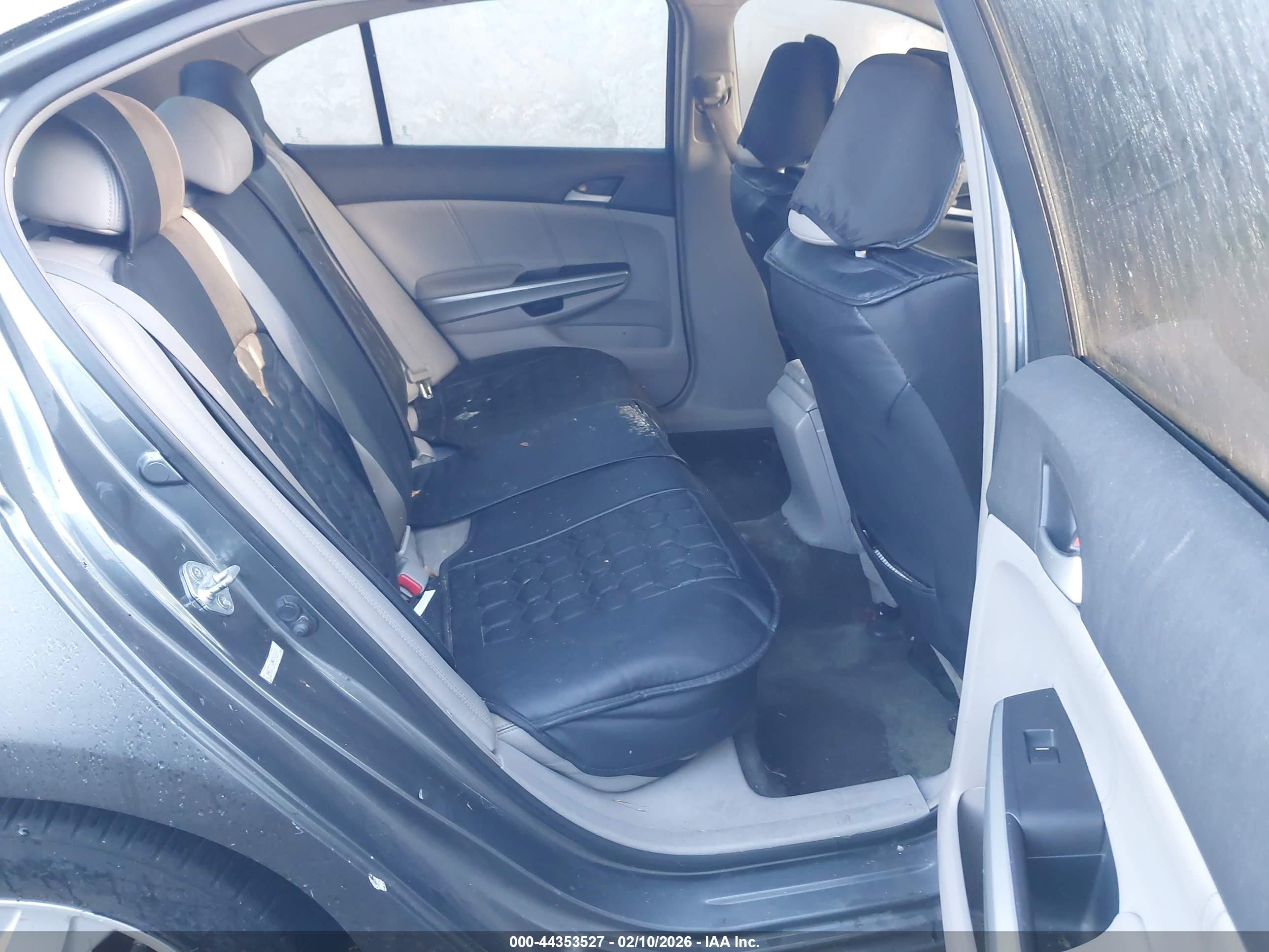 HONDA ACCORD image 8