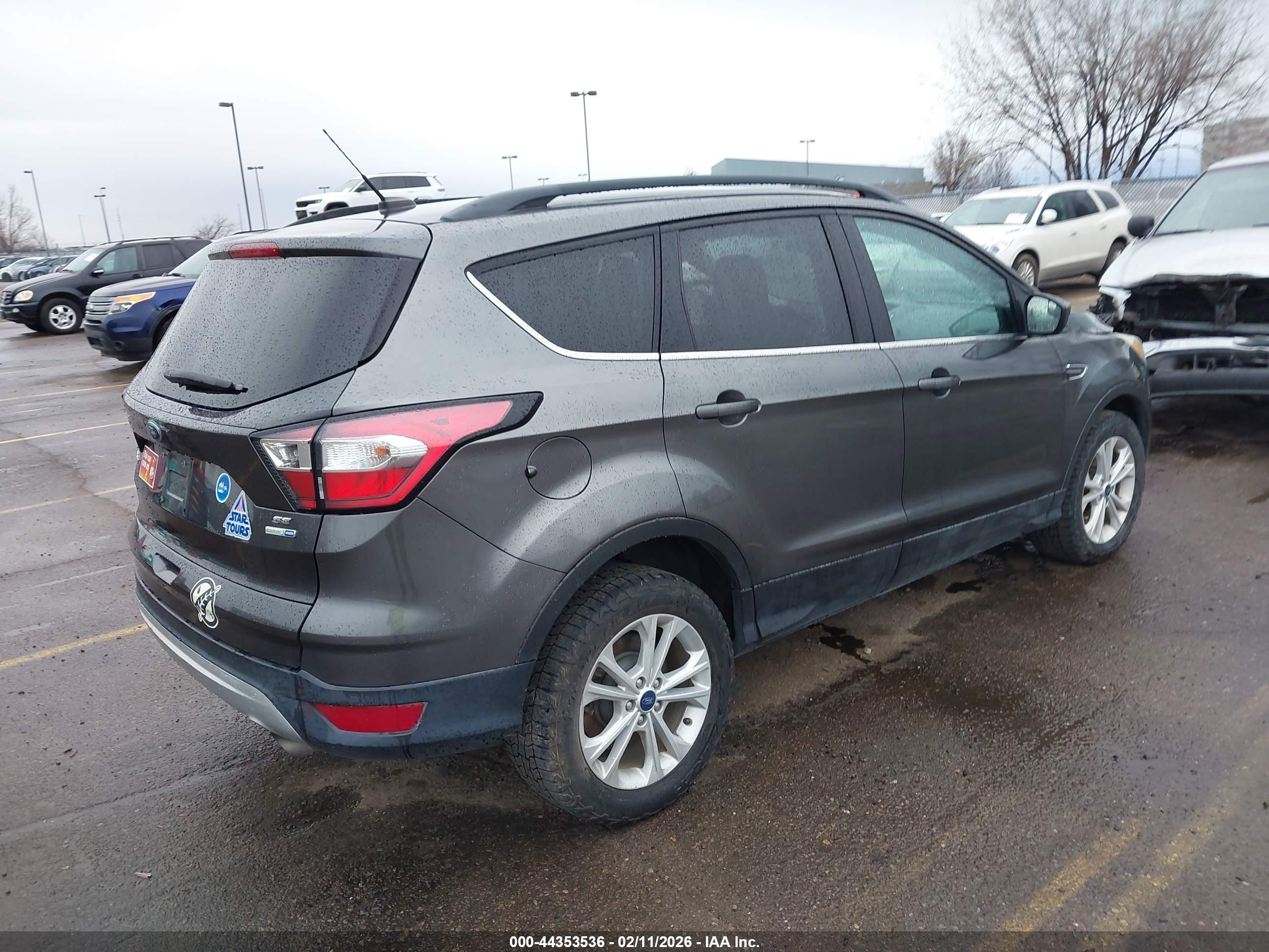 FORD ESCAPE image 4