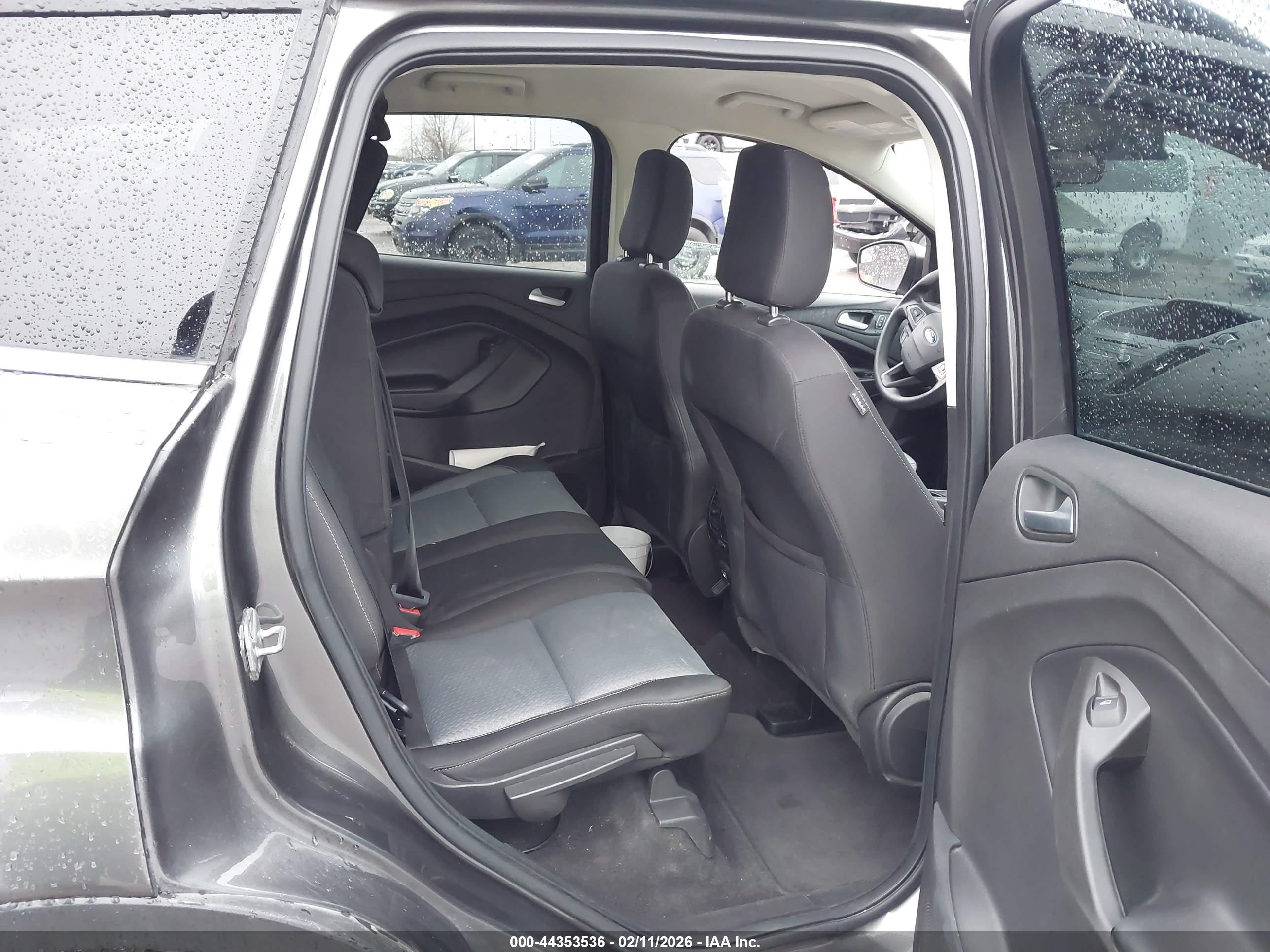 FORD ESCAPE image 8