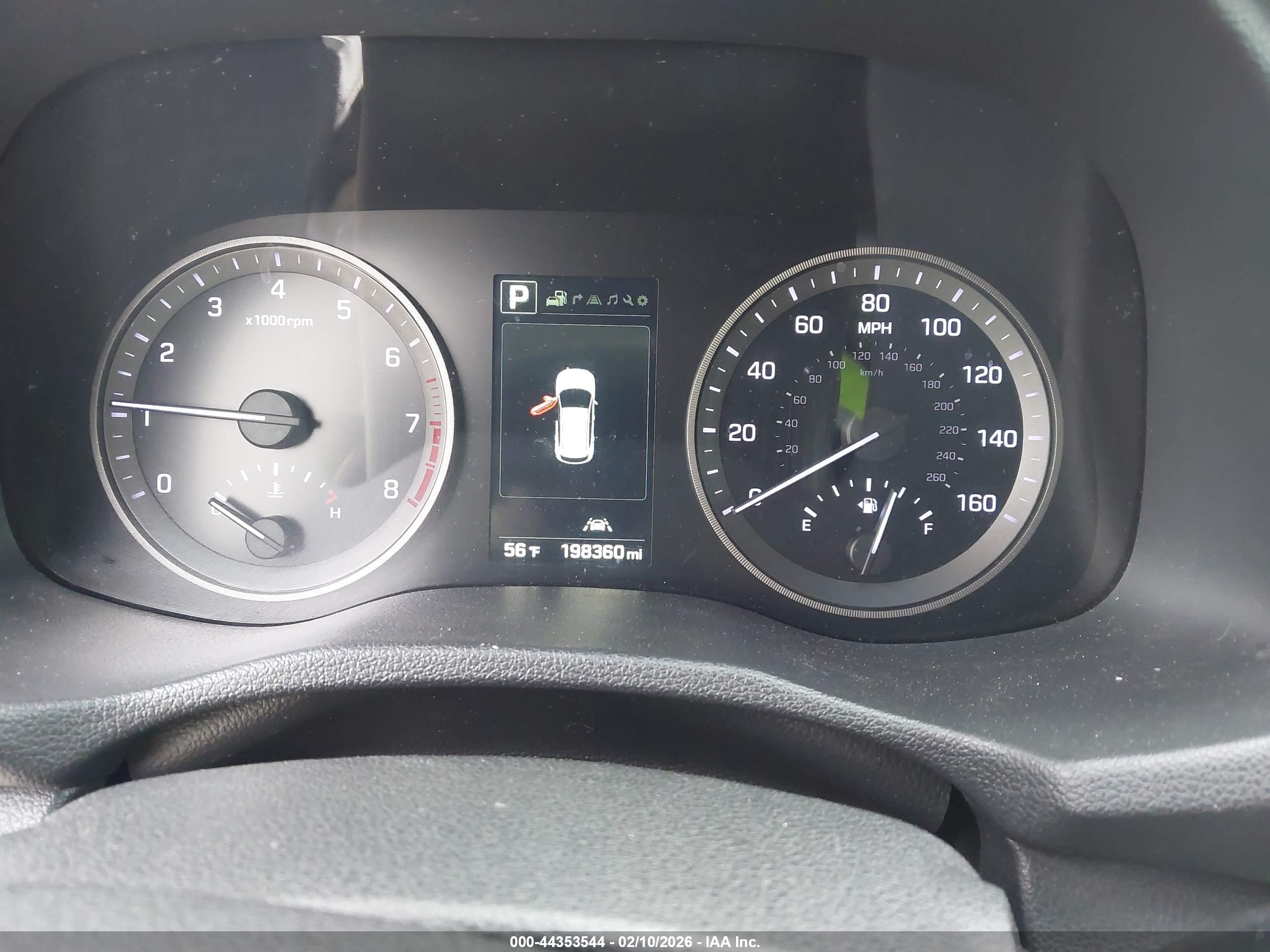 HYUNDAI TUCSON image 6