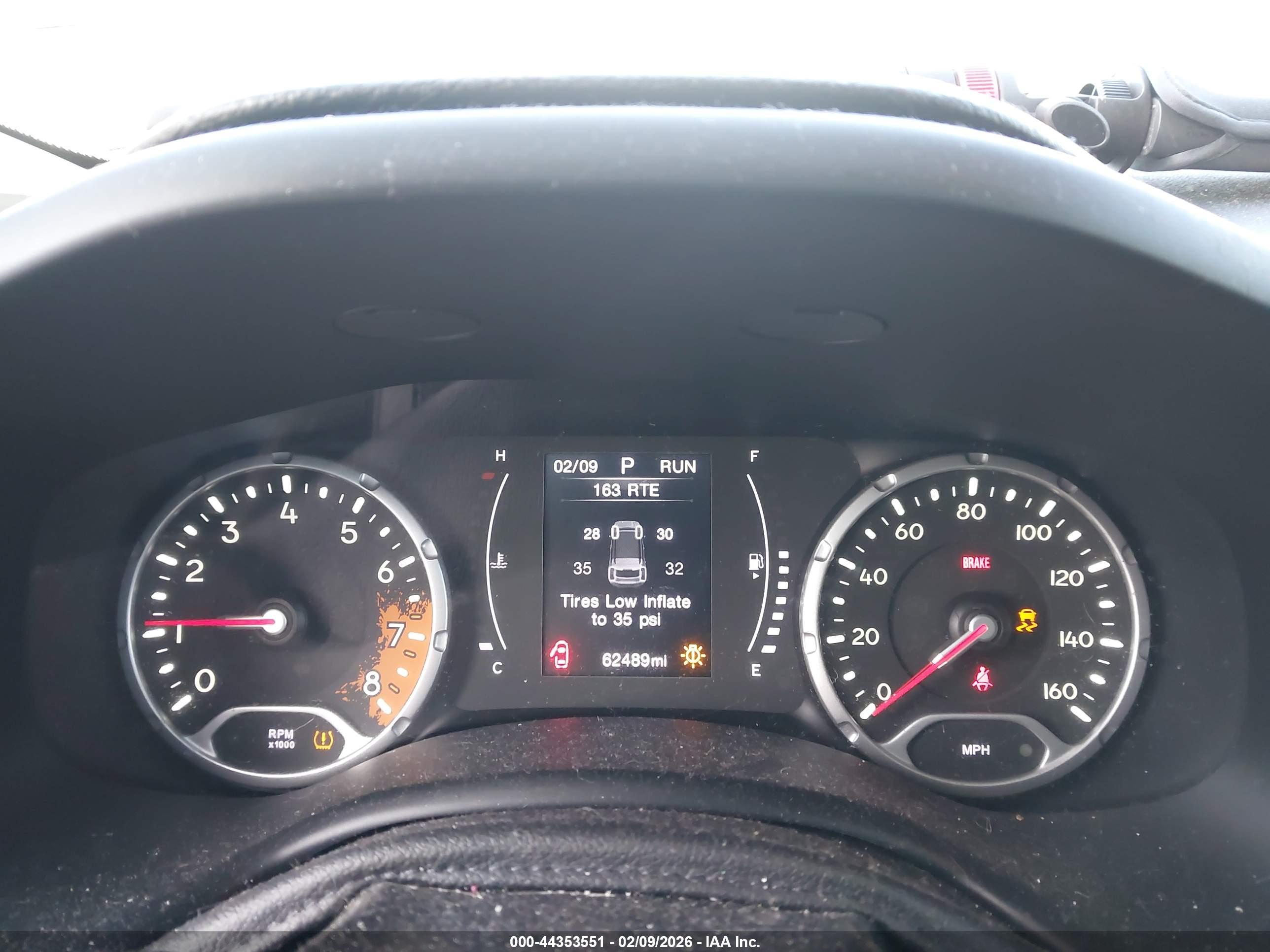 JEEP RENEGADE image 7