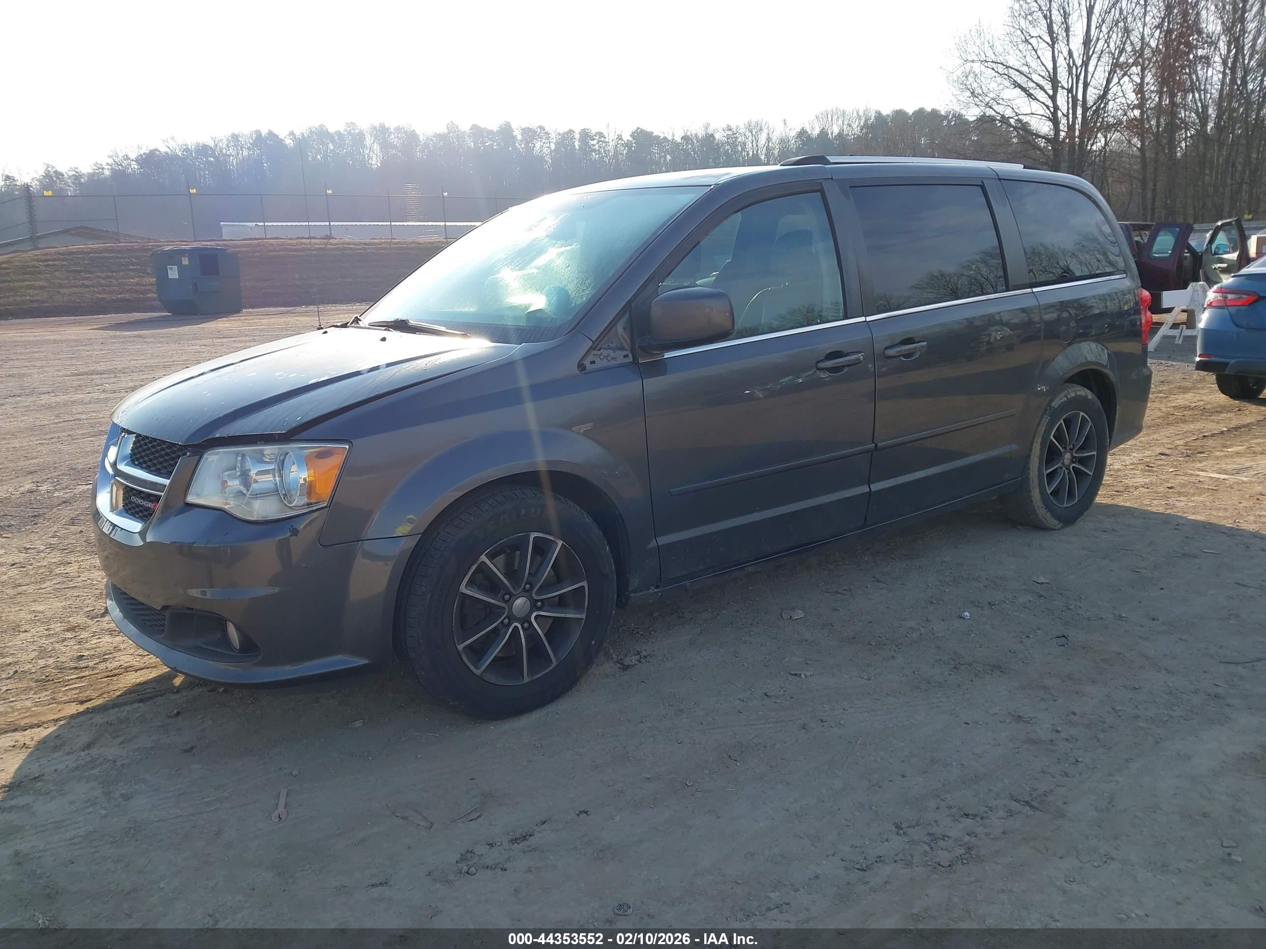 DODGE GRAND image 2