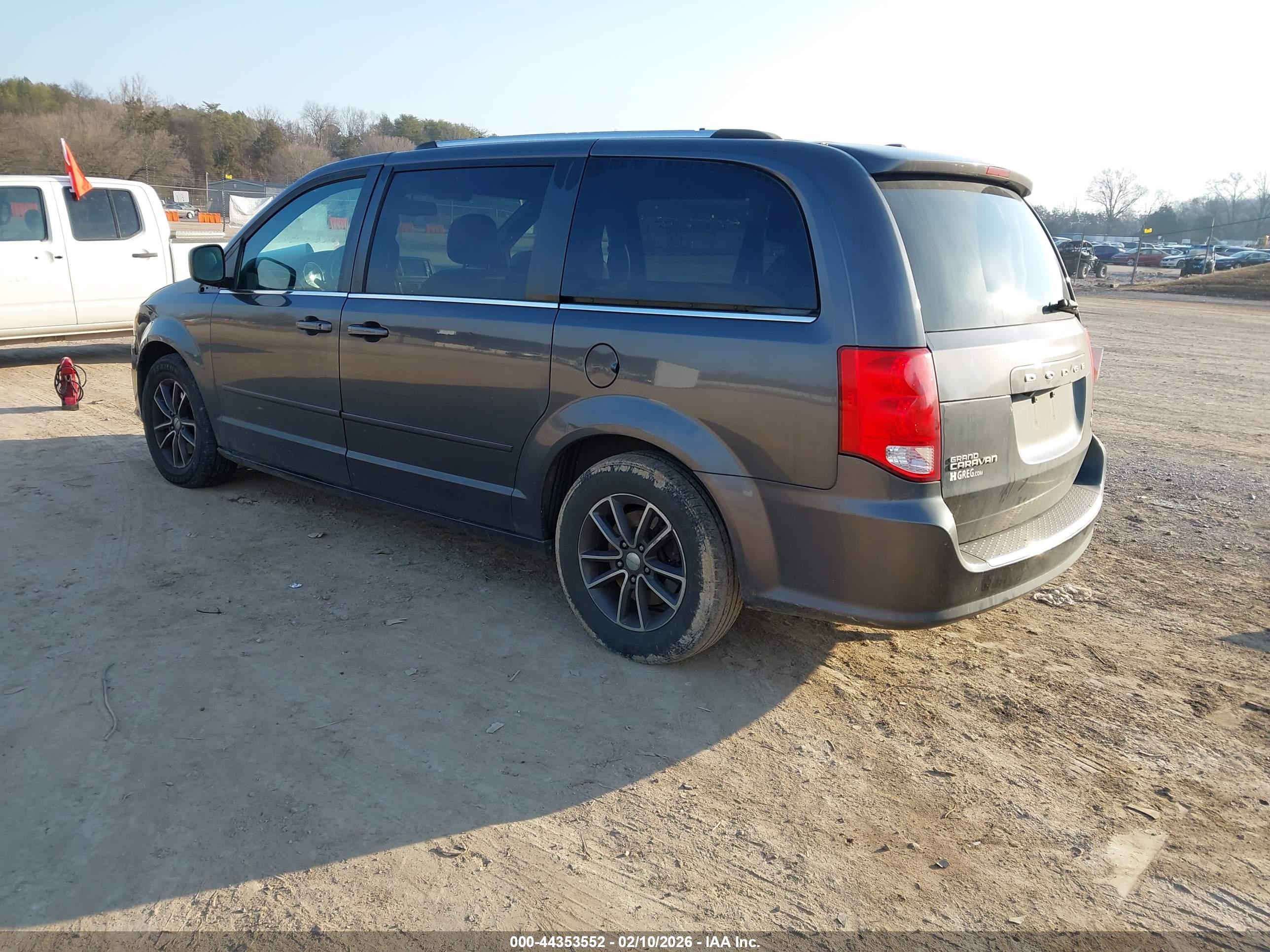 DODGE GRAND image 3