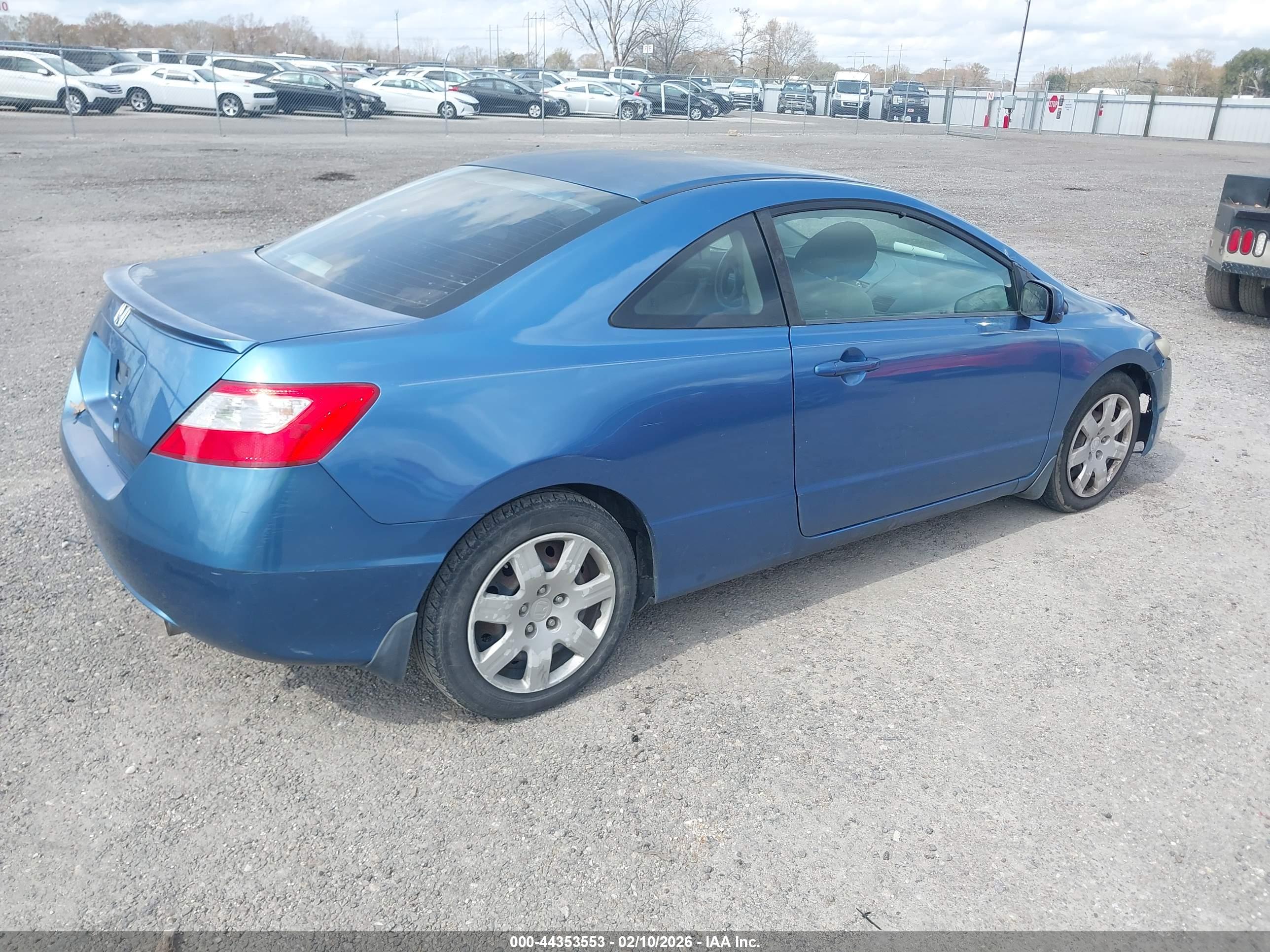 HONDA CIVIC image 4