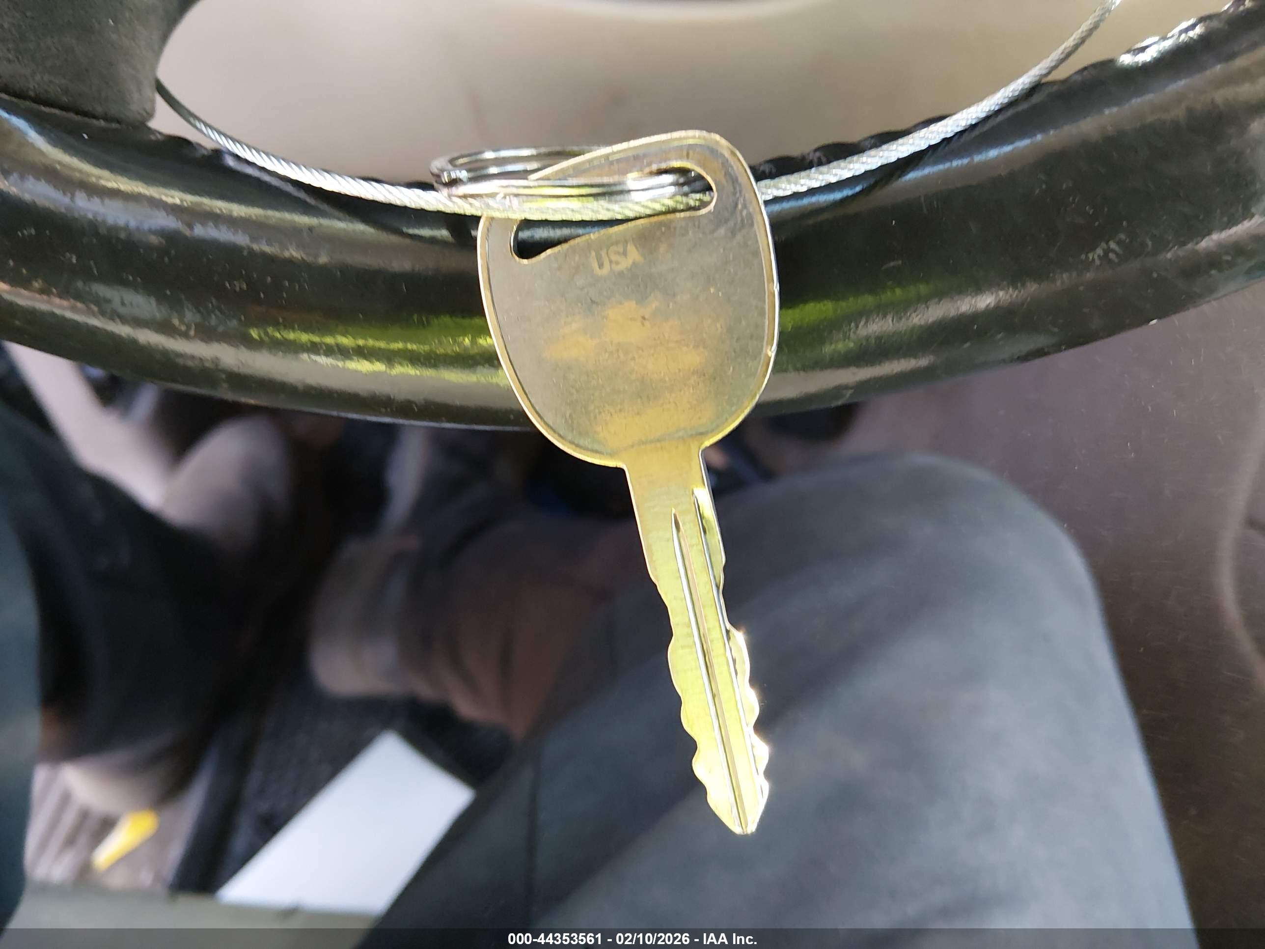 CHEVROLET TAHOE image 11