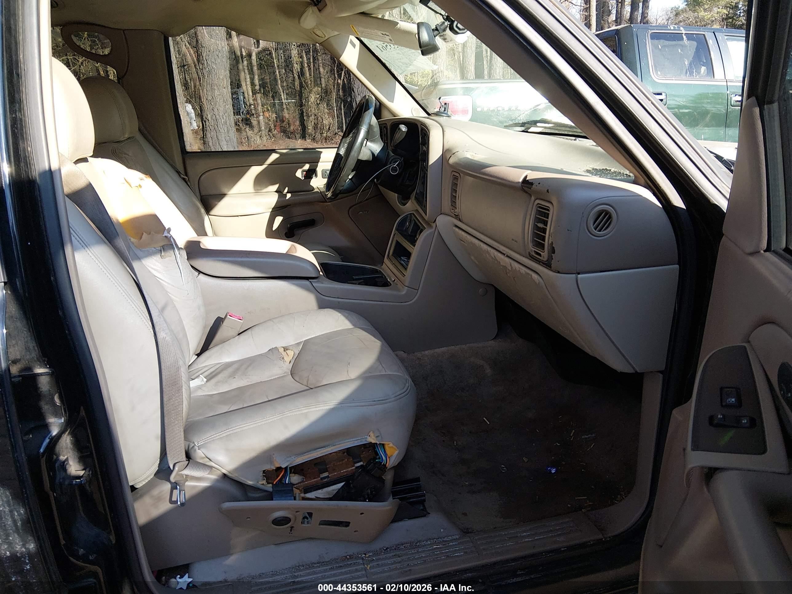 CHEVROLET TAHOE image 5