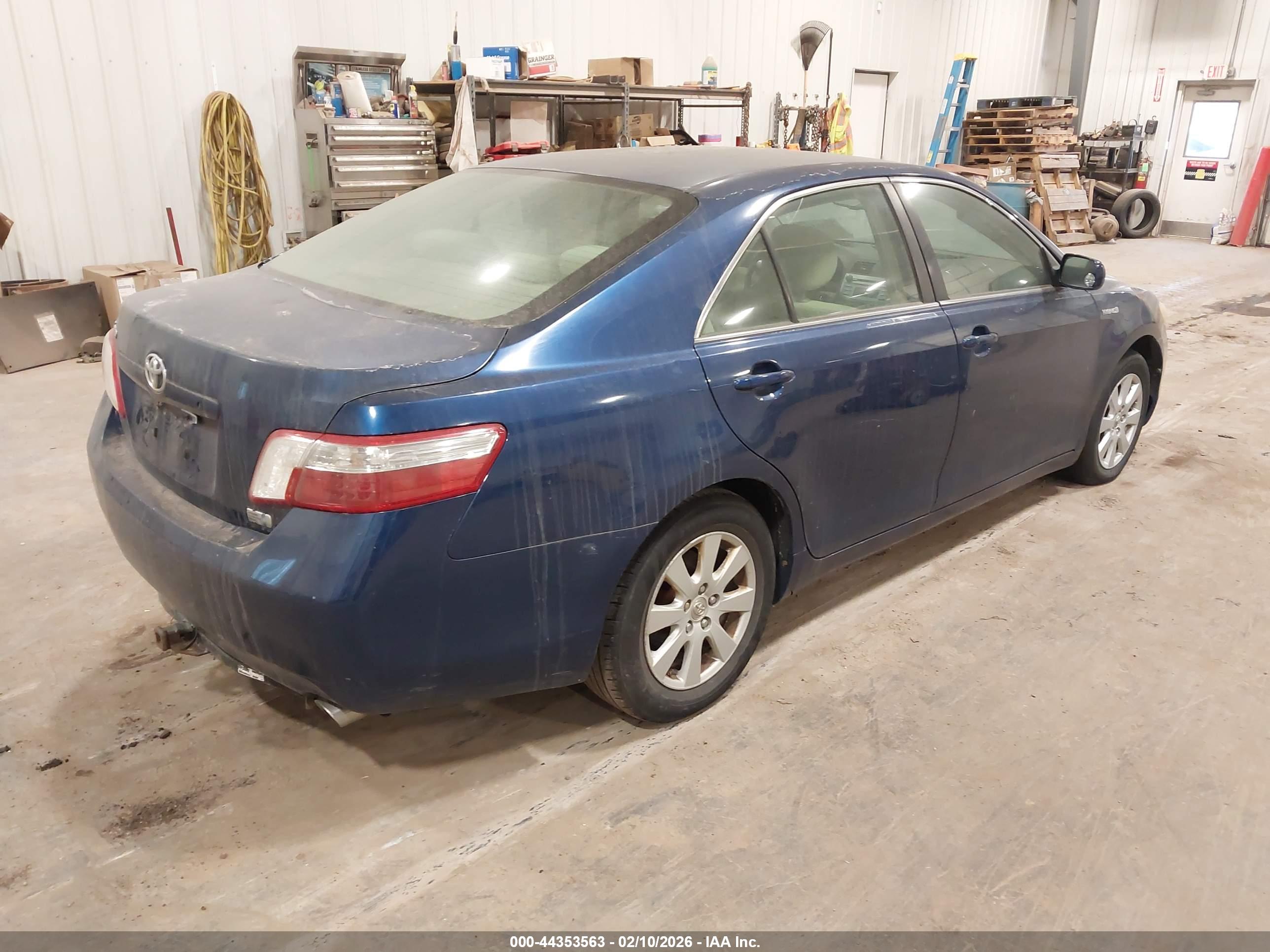 TOYOTA CAMRY image 4