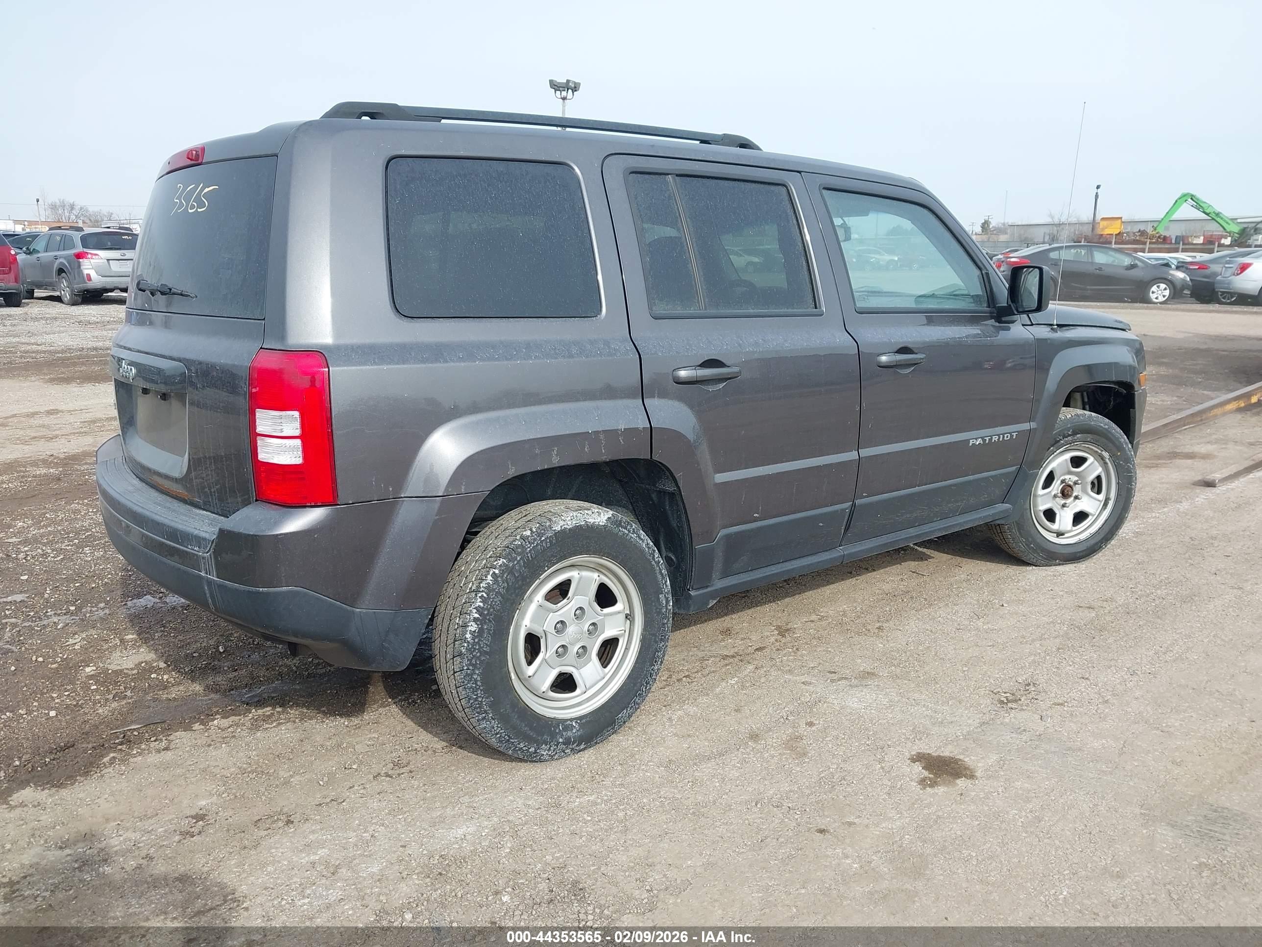 JEEP PATRIOT image 4