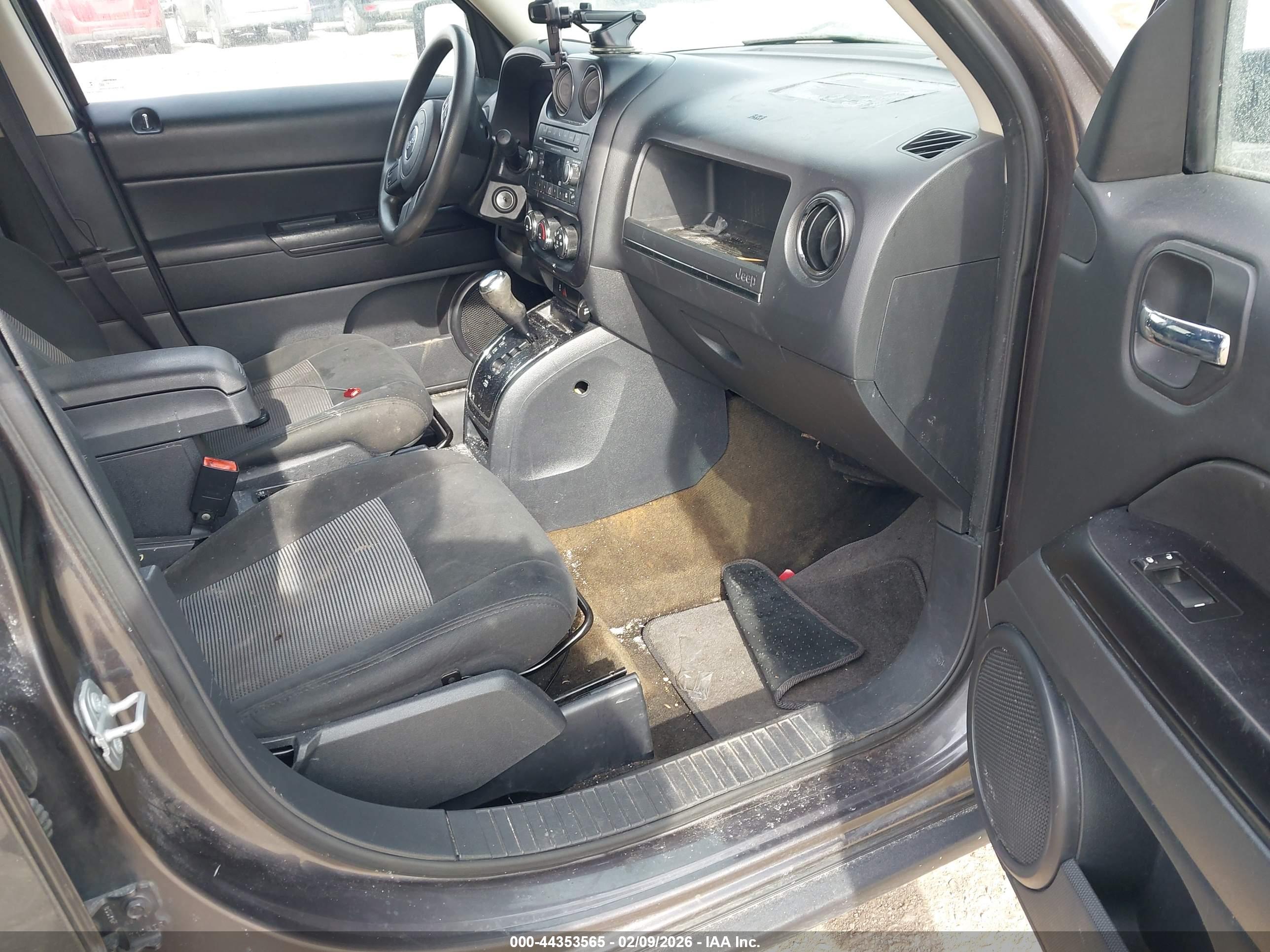 JEEP PATRIOT image 5