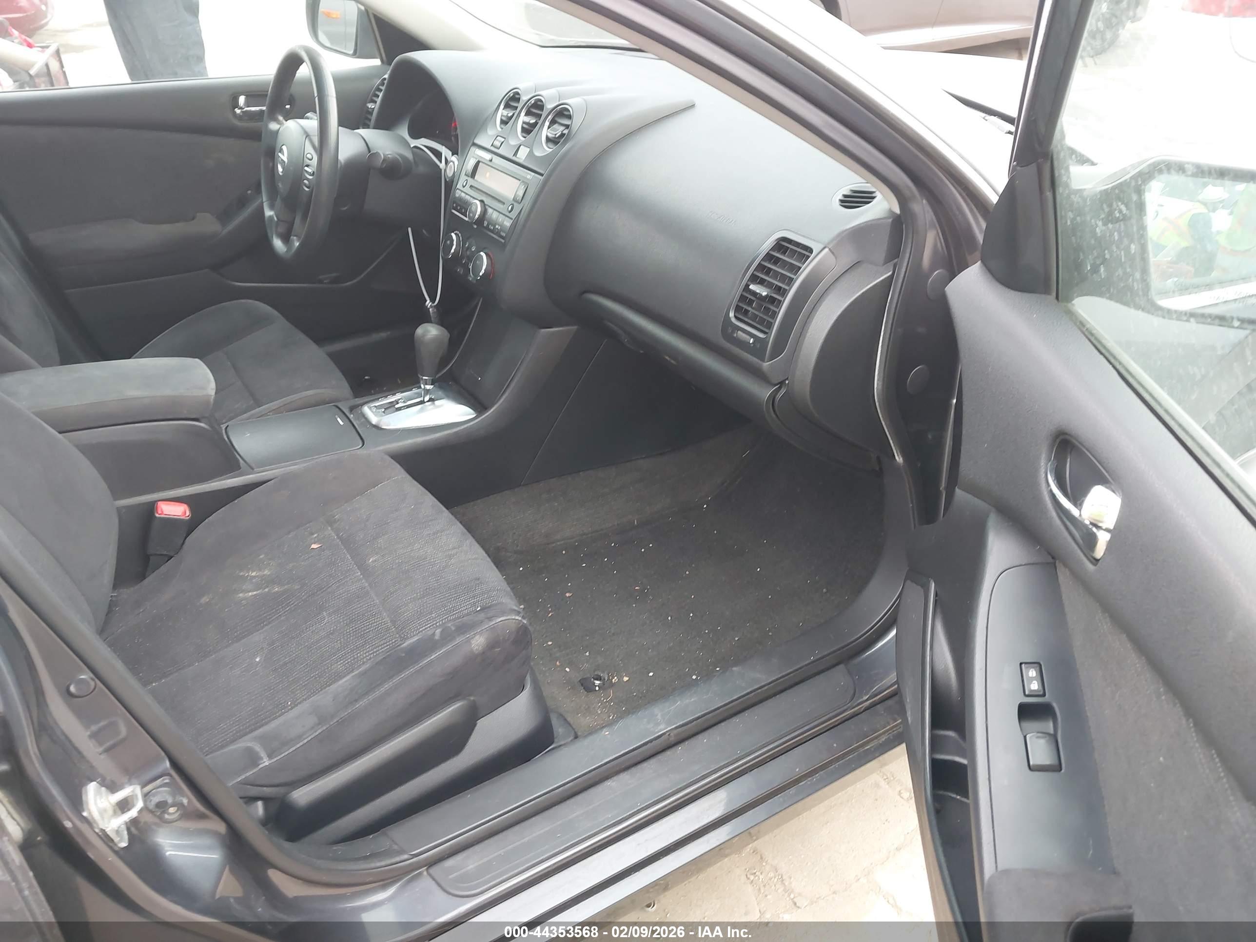 NISSAN ALTIMA image 5