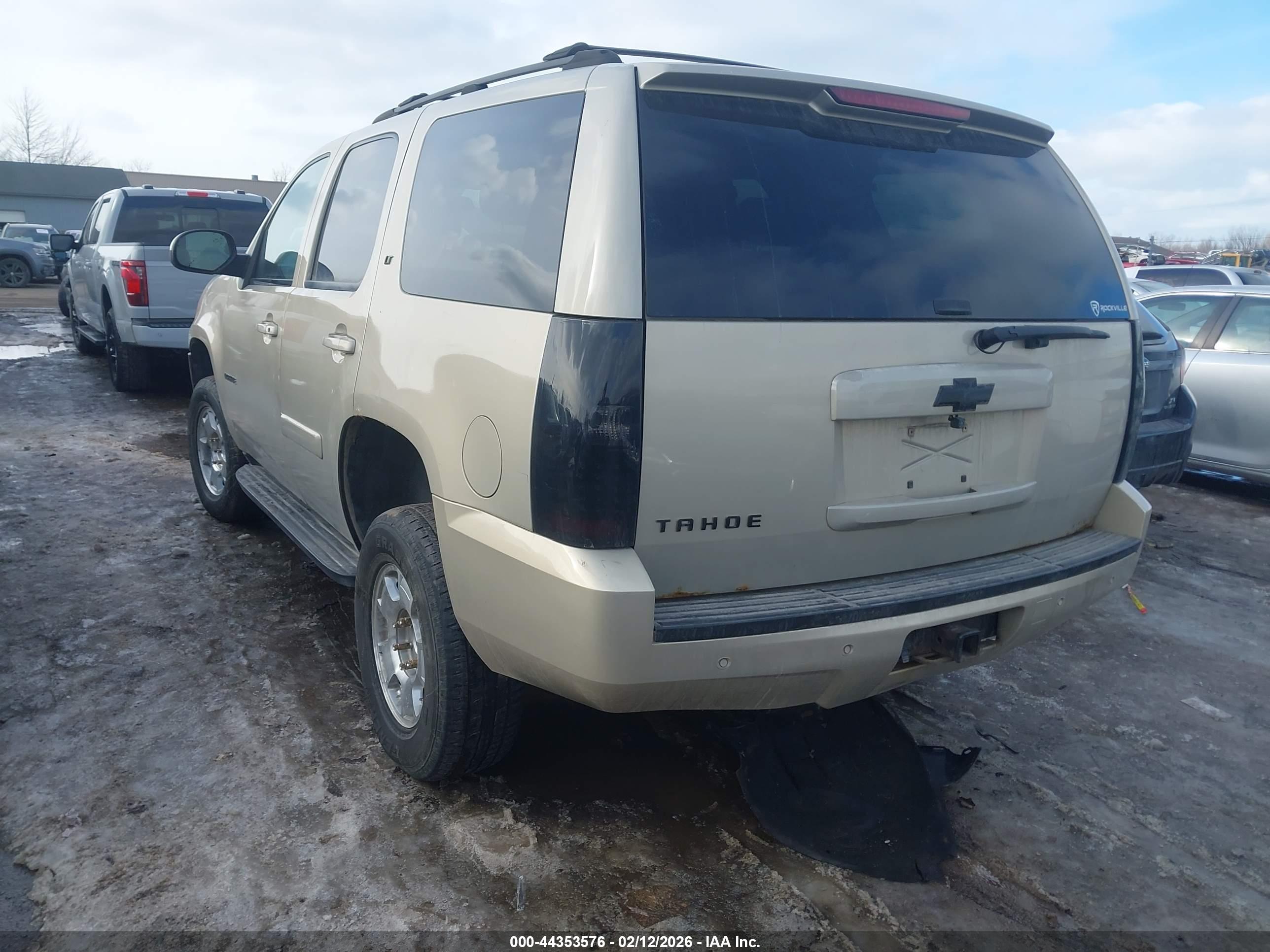 CHEVROLET TAHOE image 3