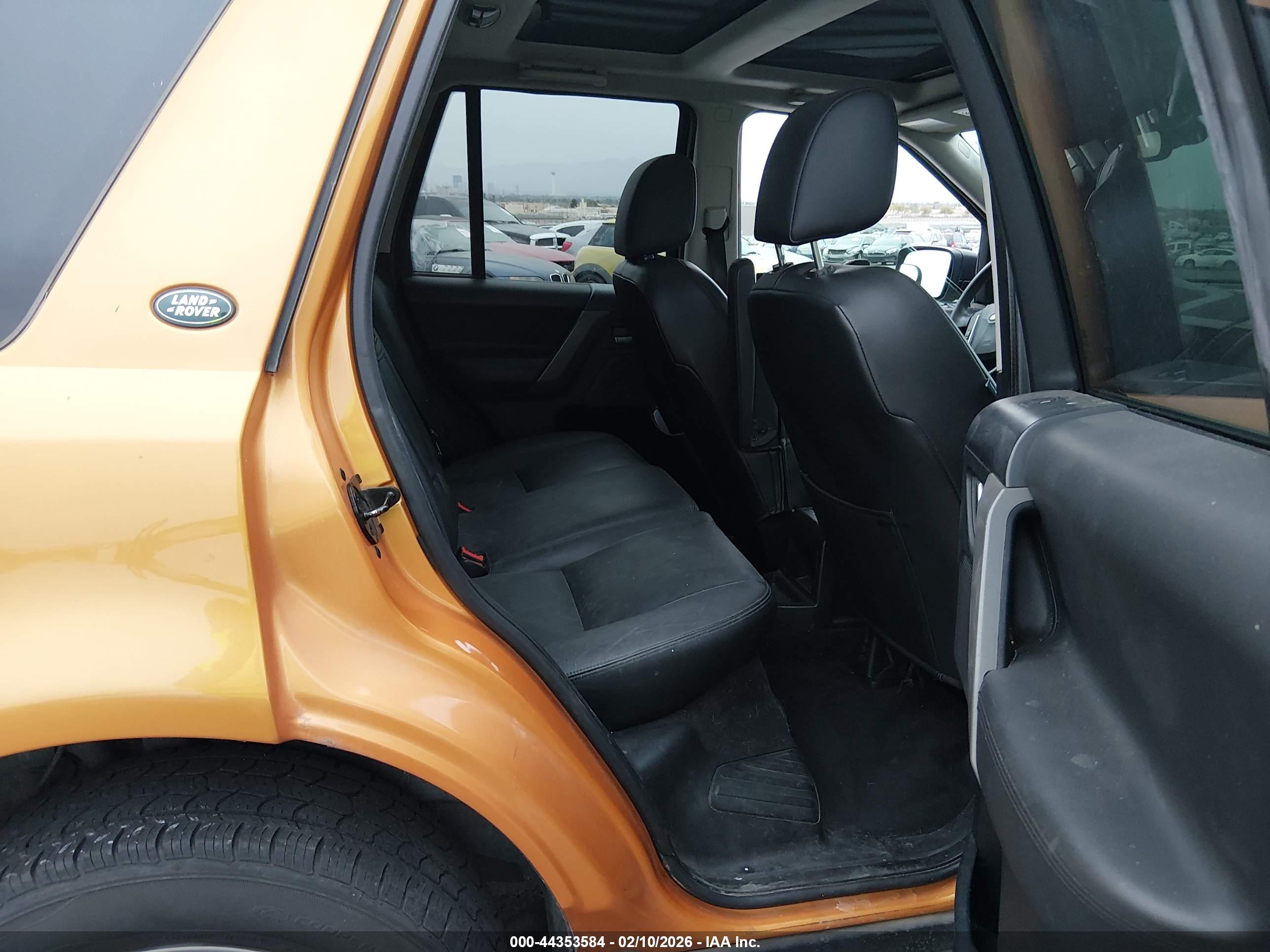 LAND ROVER image 8