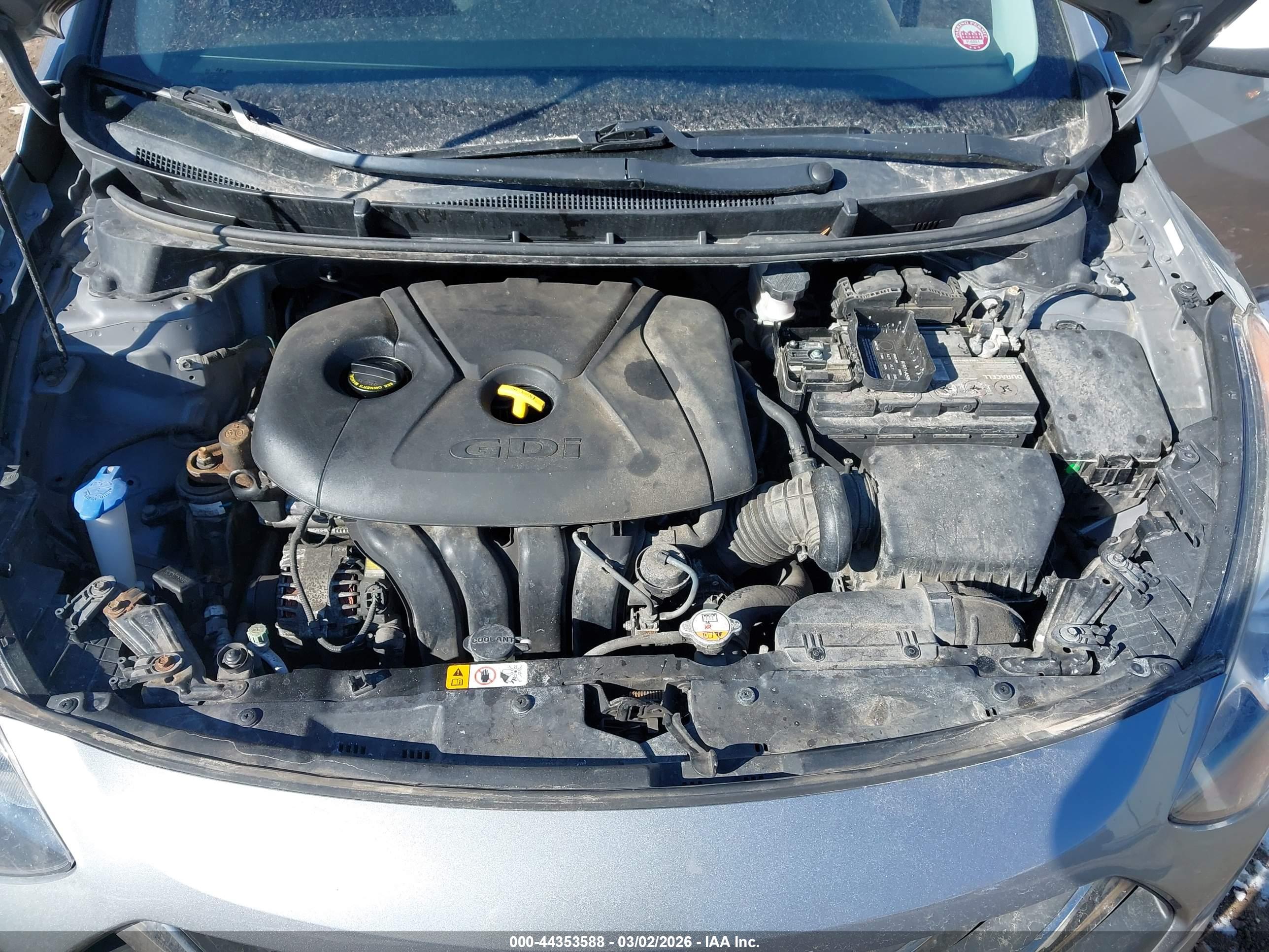 HYUNDAI ELANTRA image 10