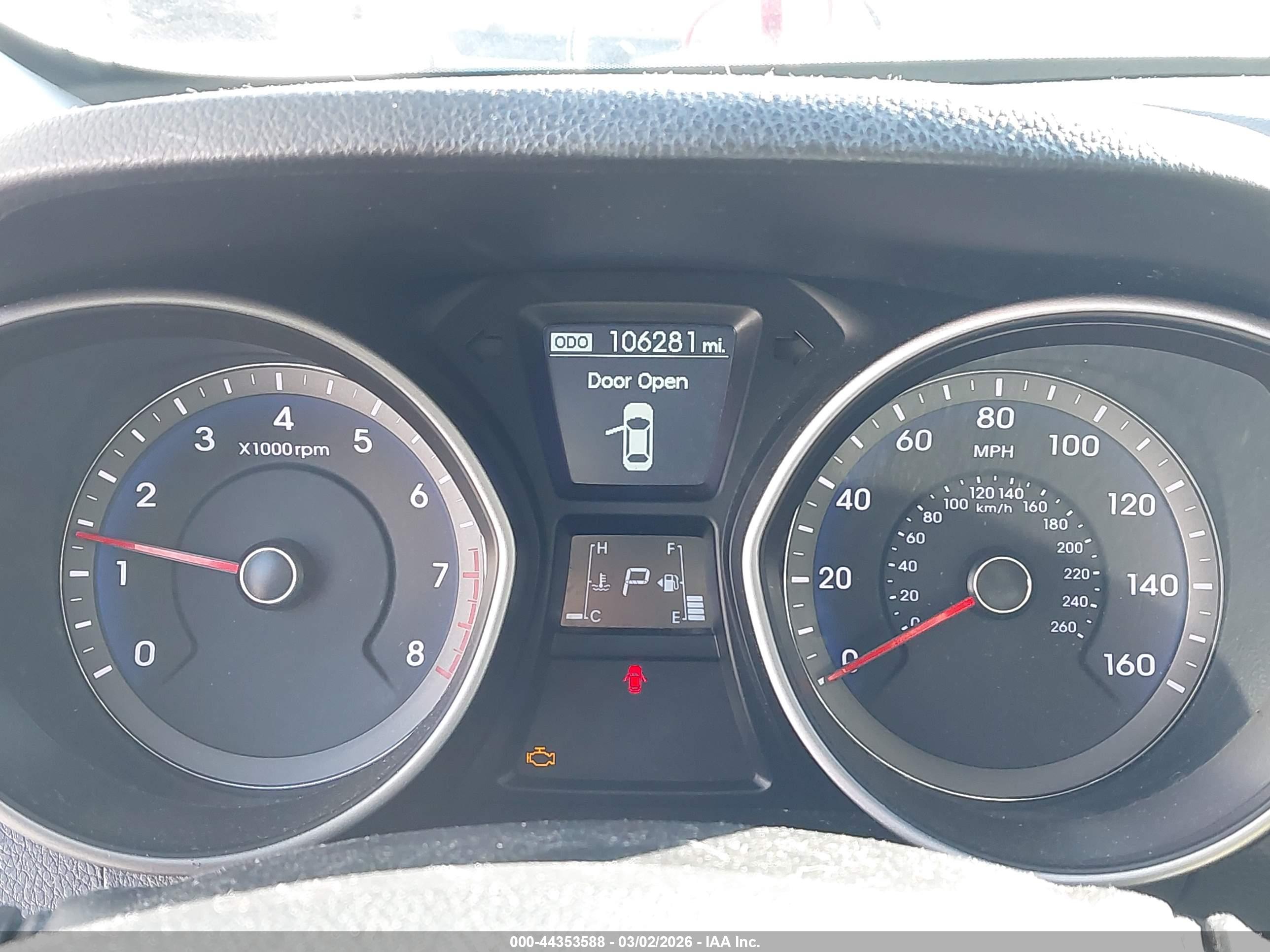 HYUNDAI ELANTRA image 7
