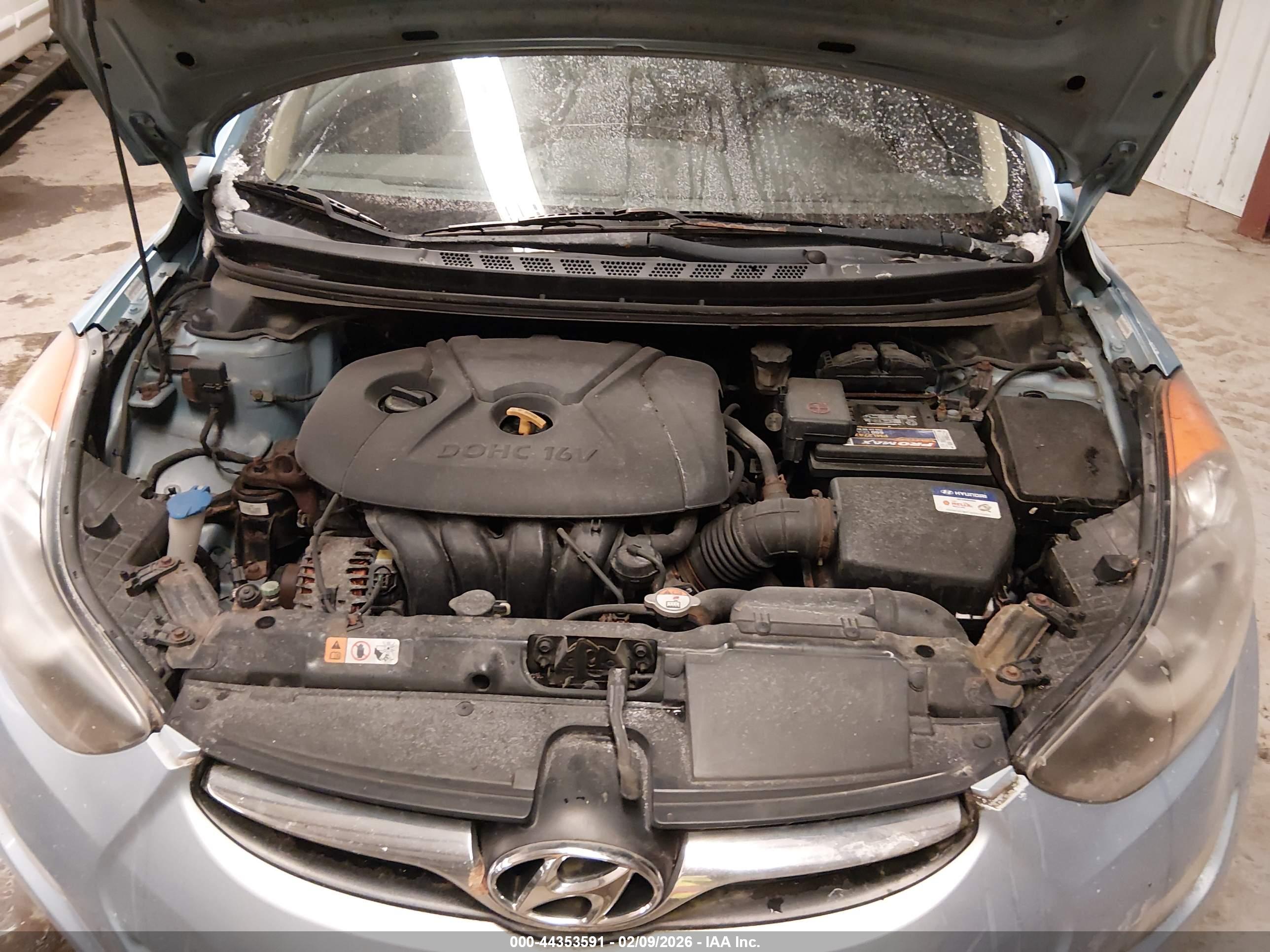 HYUNDAI ELANTRA image 10