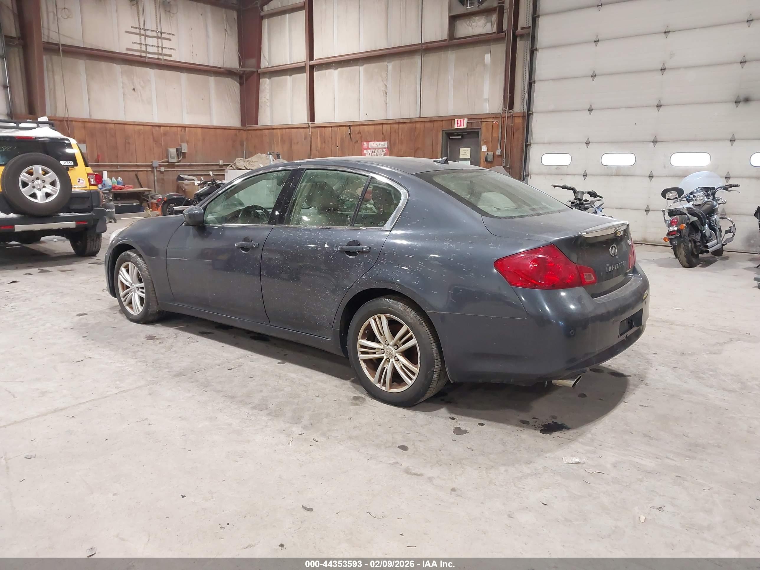 INFINITI G37X image 3