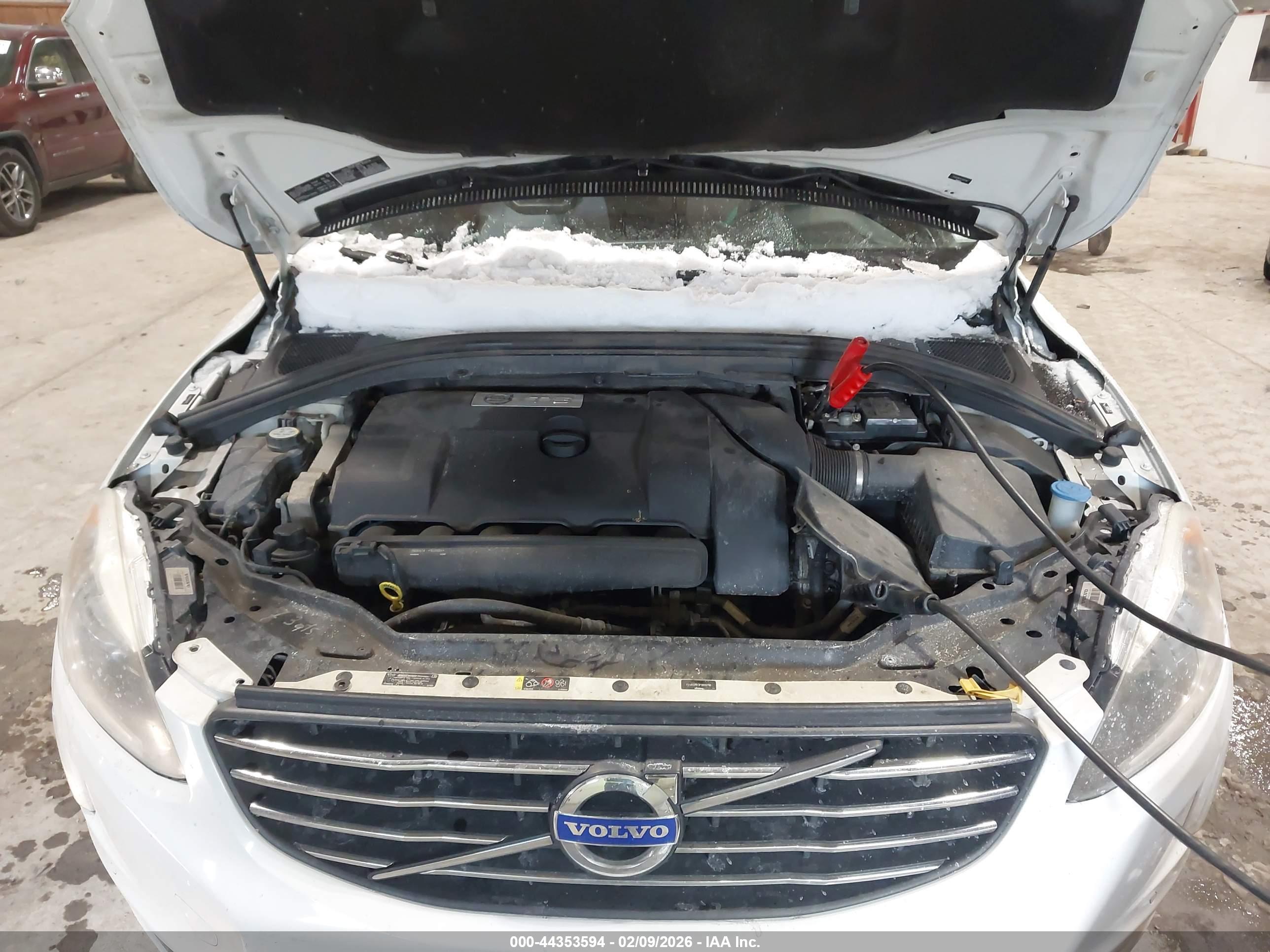 VOLVO XC60 image 10