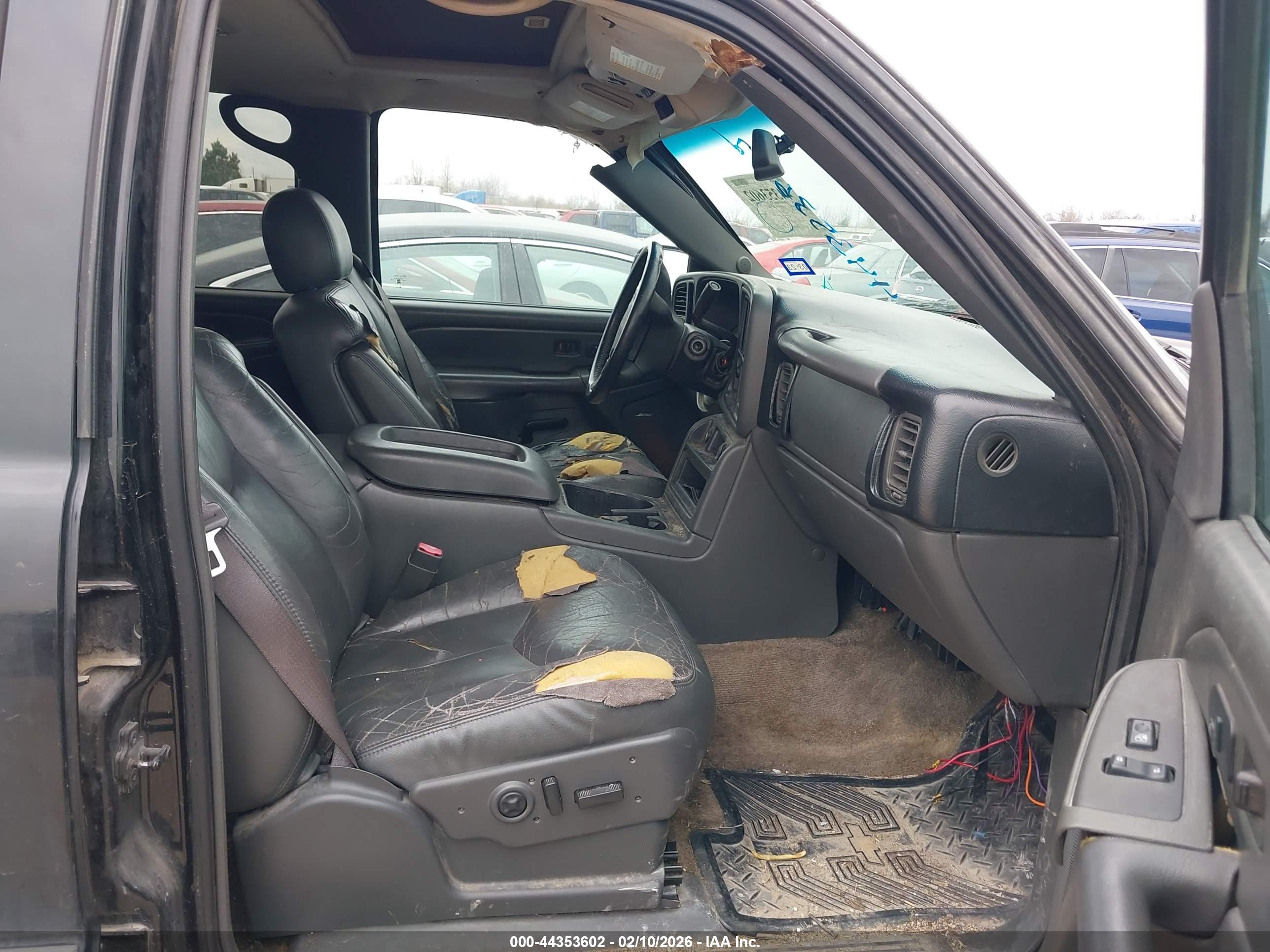 CHEVROLET AVALANCHE image 5