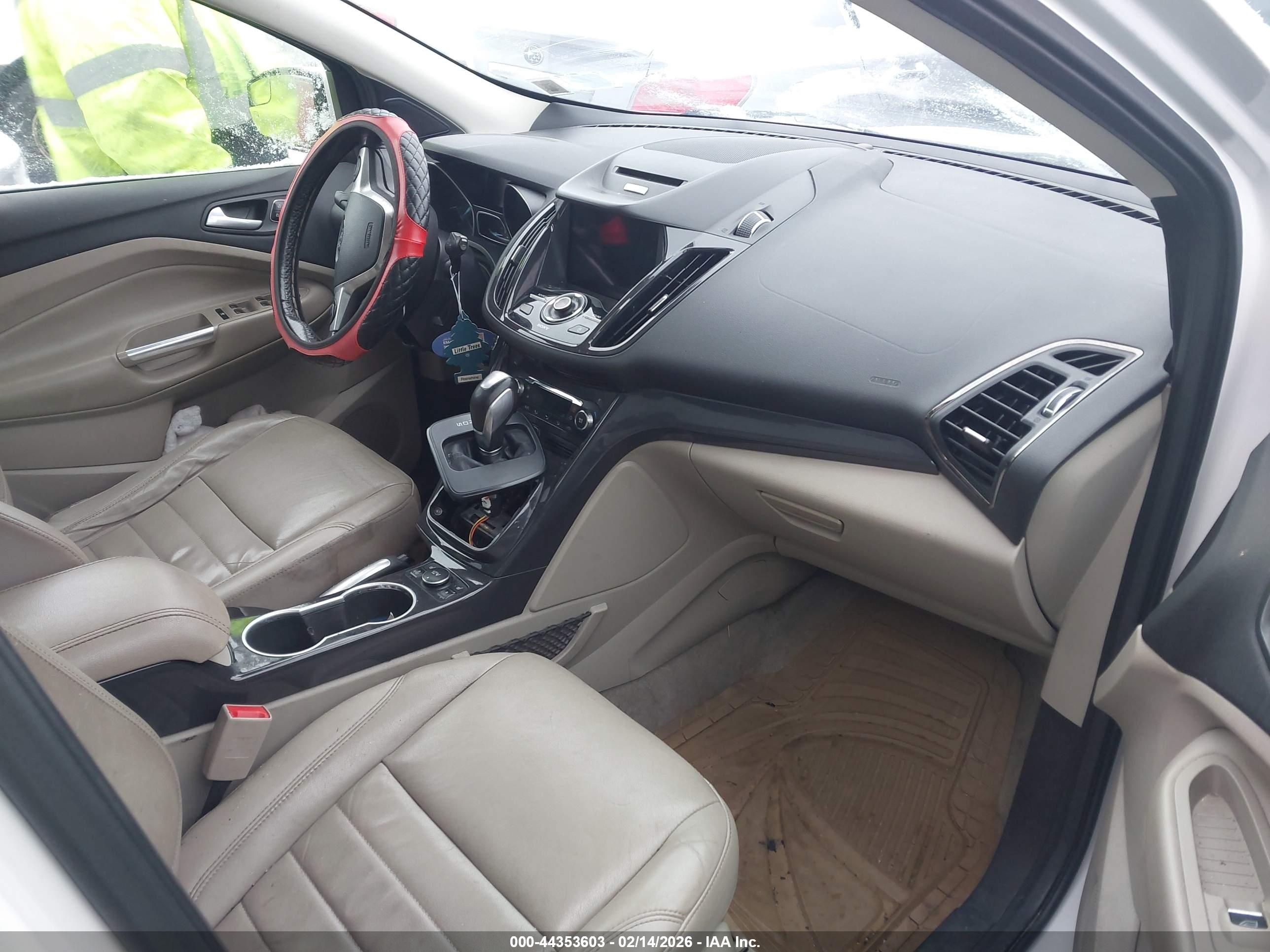 FORD ESCAPE image 5
