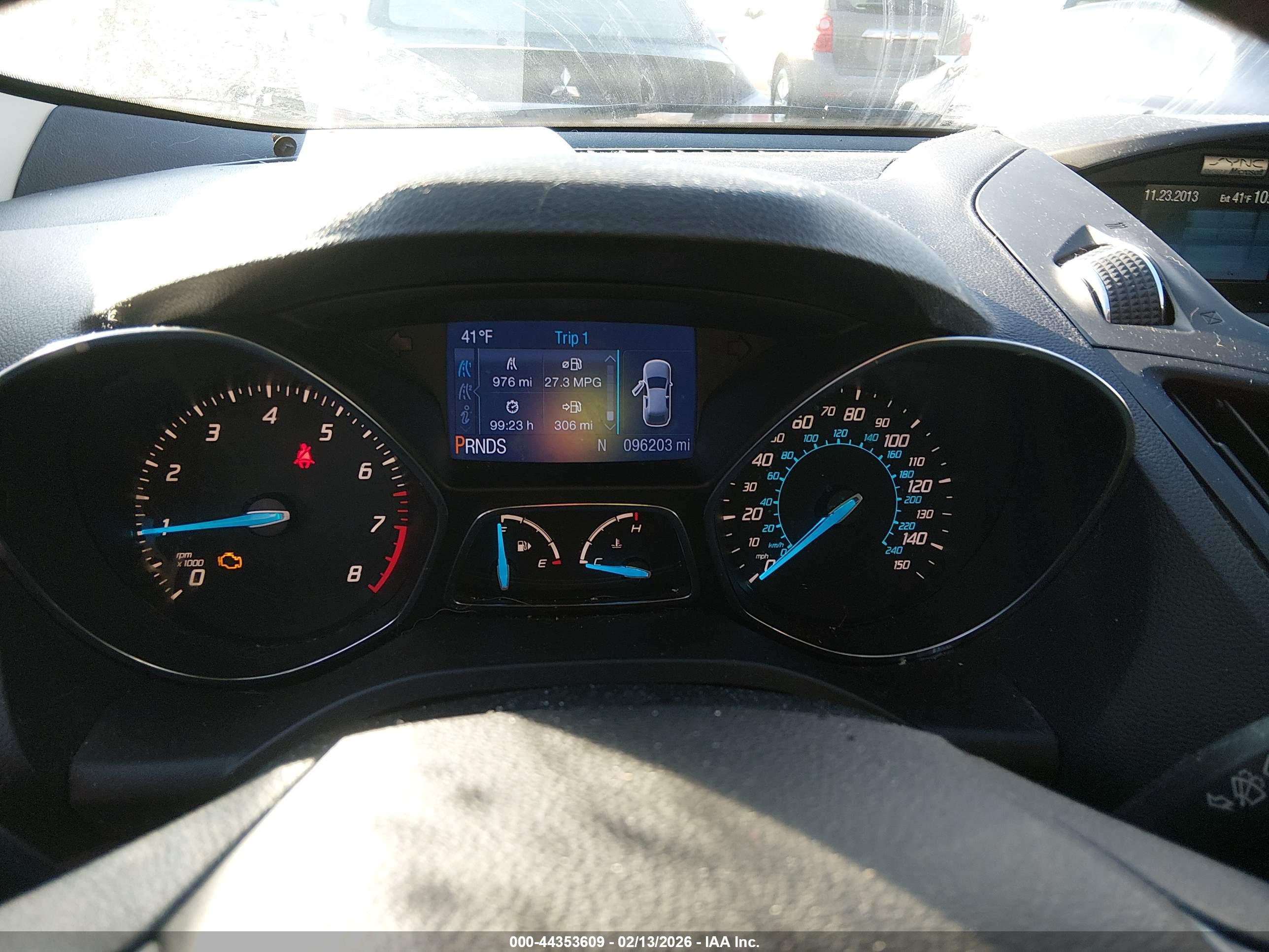 FORD ESCAPE image 7