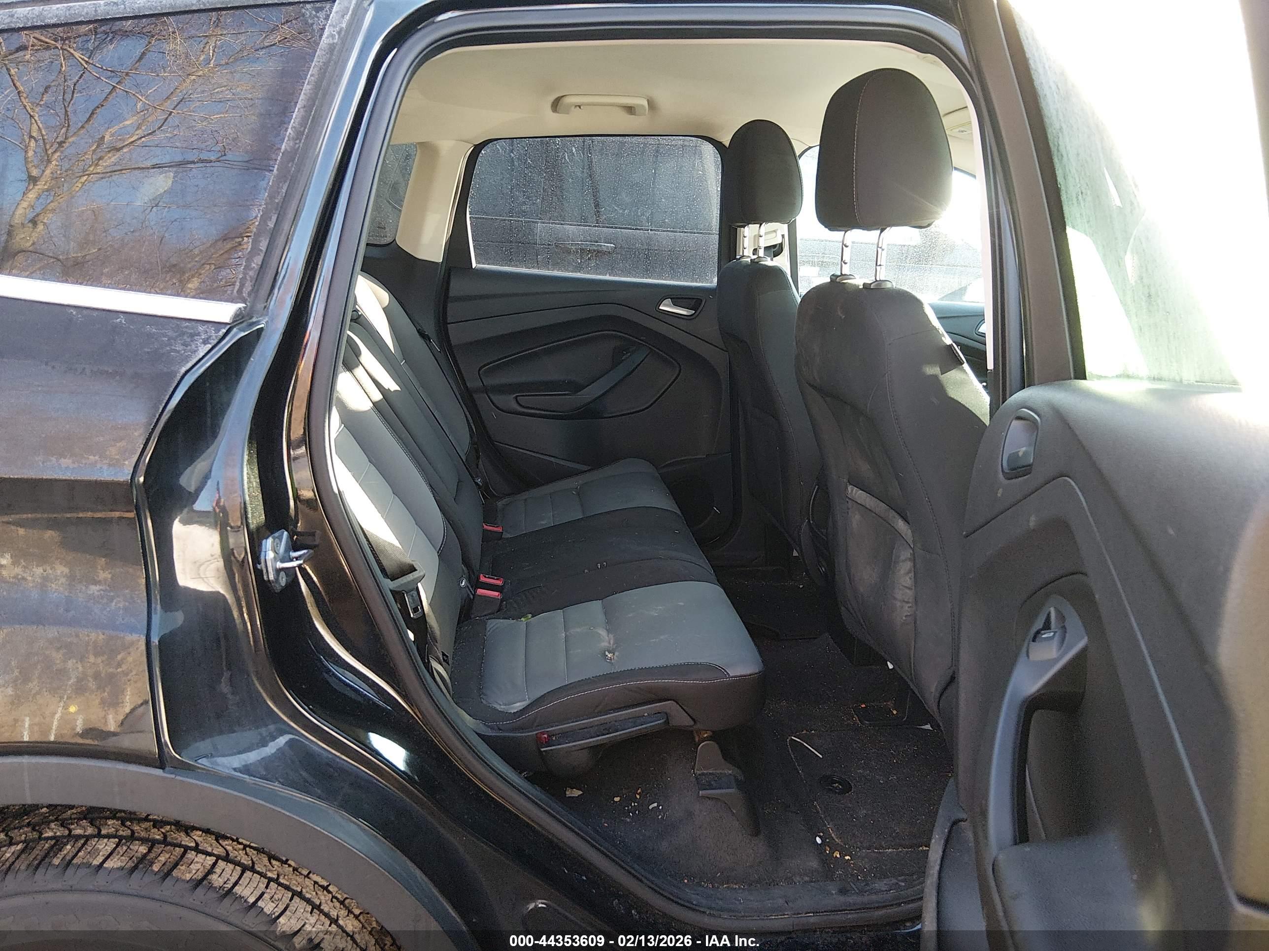 FORD ESCAPE image 8