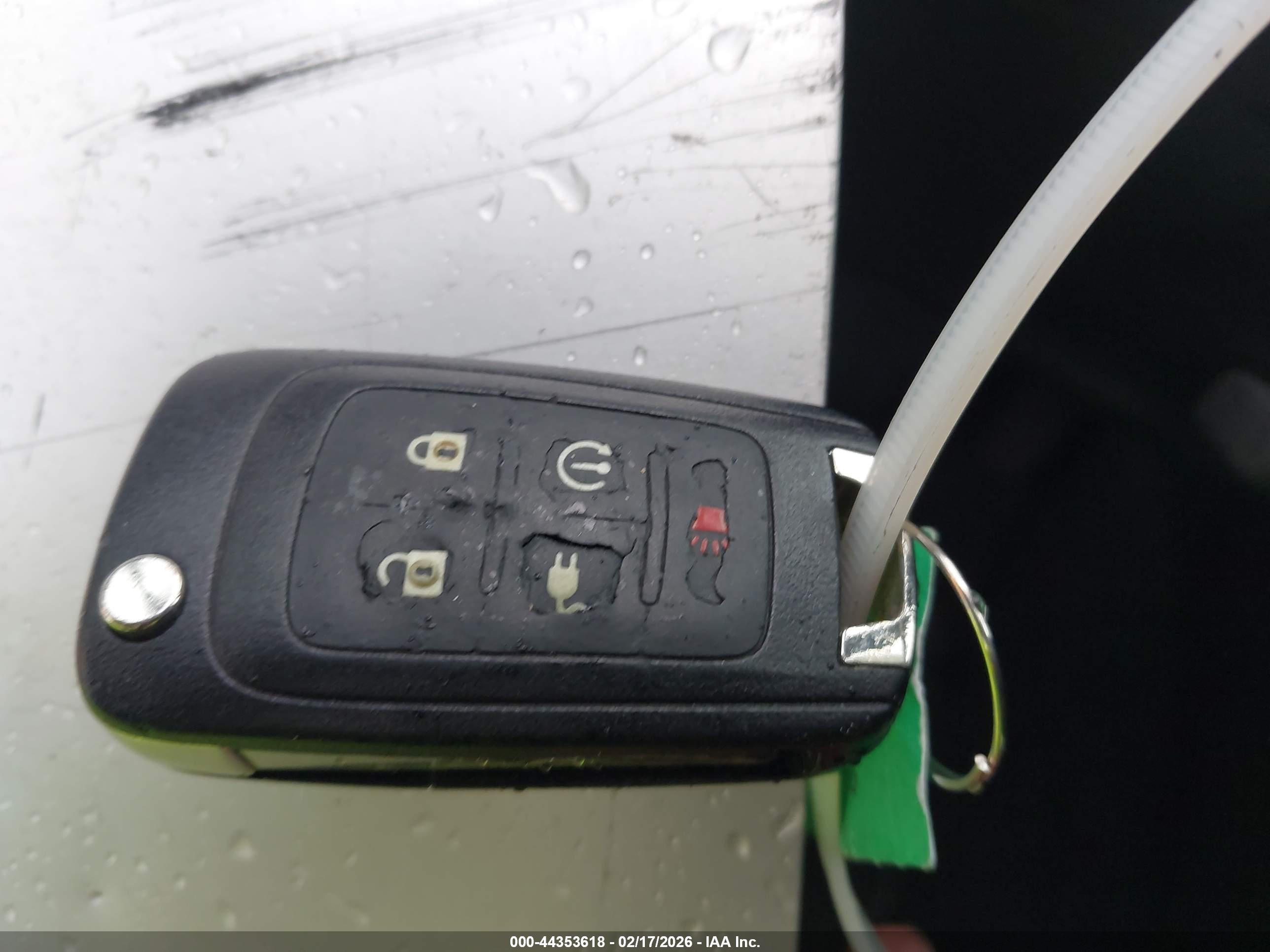 CHEVROLET VOLT image 11