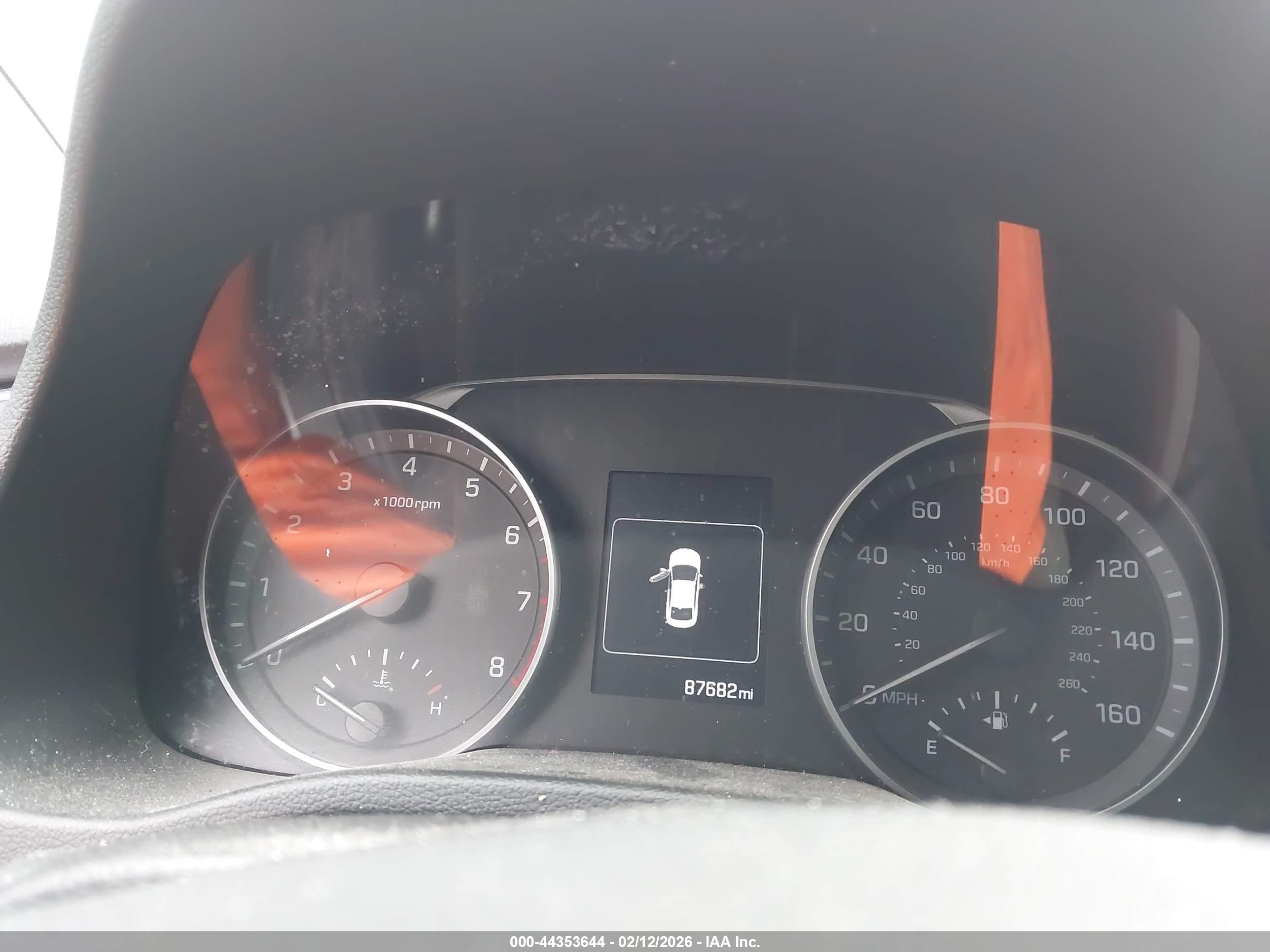 HYUNDAI ELANTRA image 7