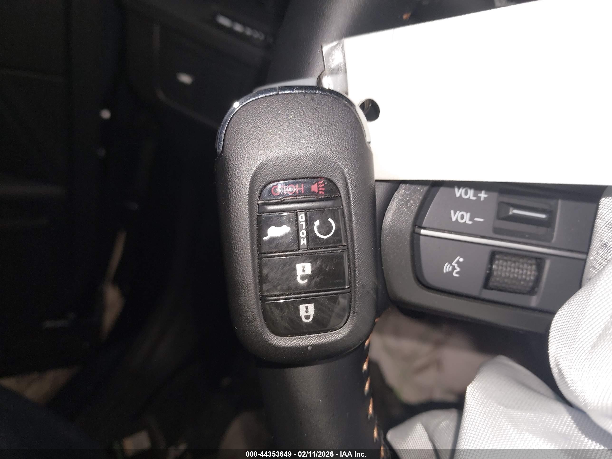 HONDA CR-V image 11