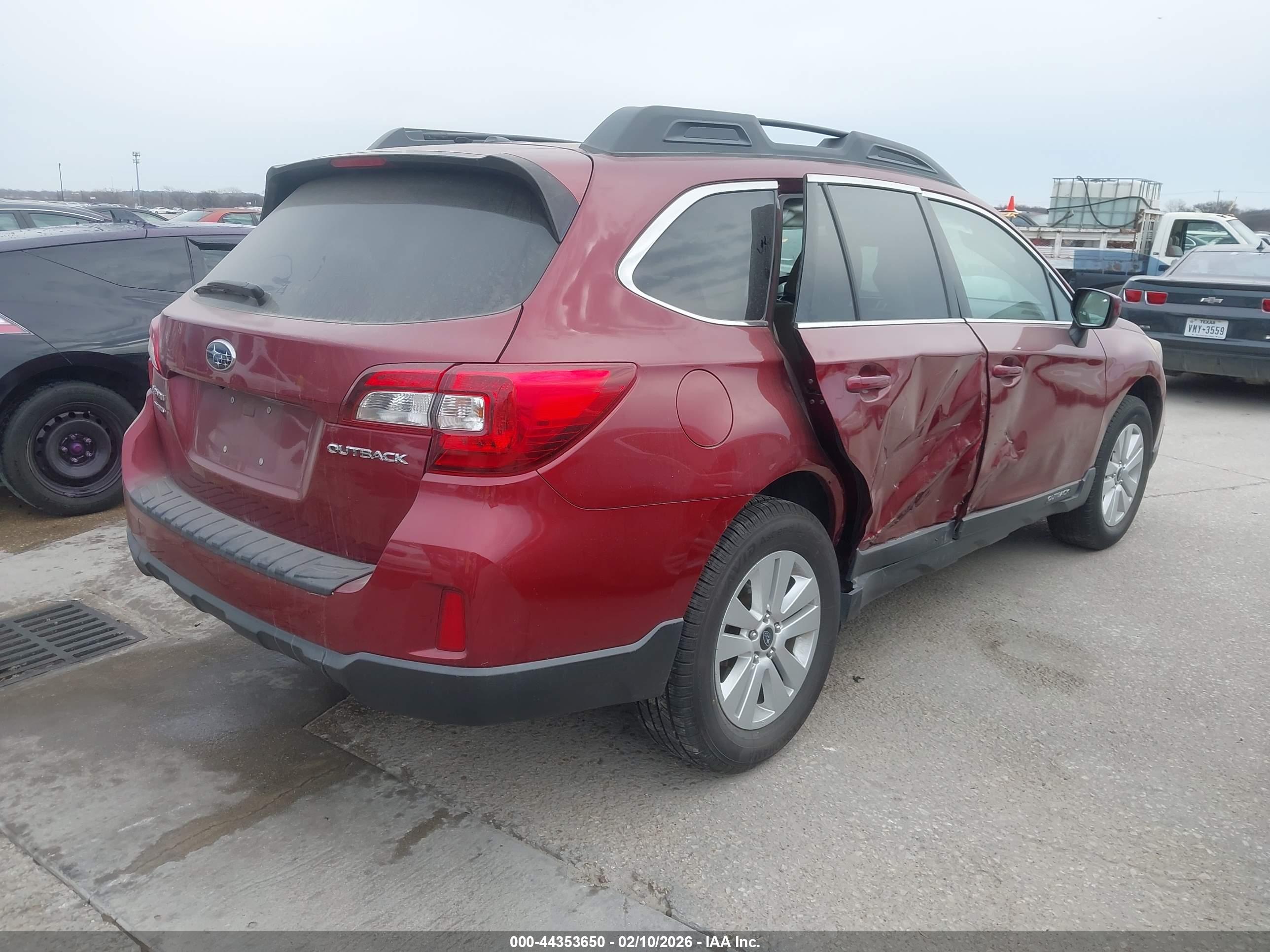 SUBARU OUTBACK image 4