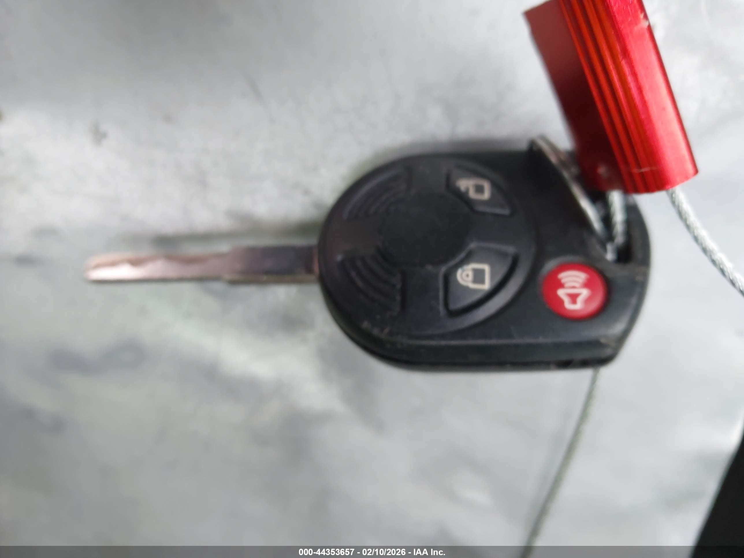FORD ESCAPE image 11
