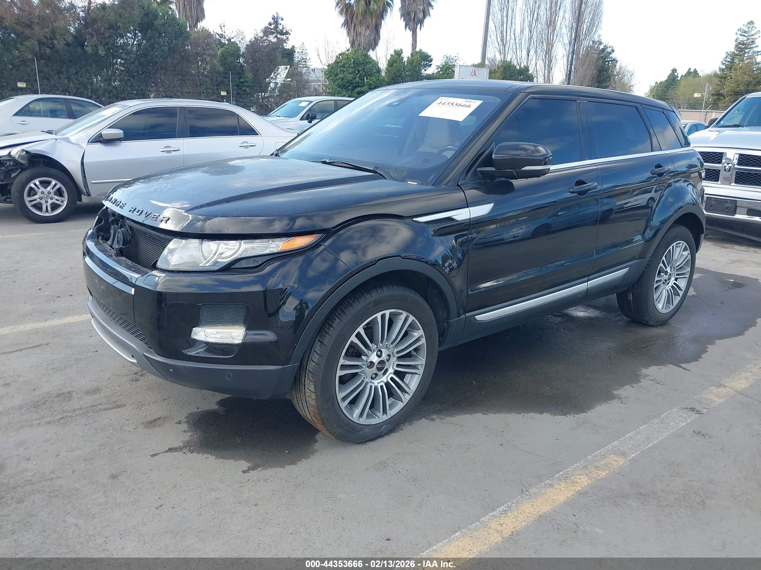 LAND ROVER image 2