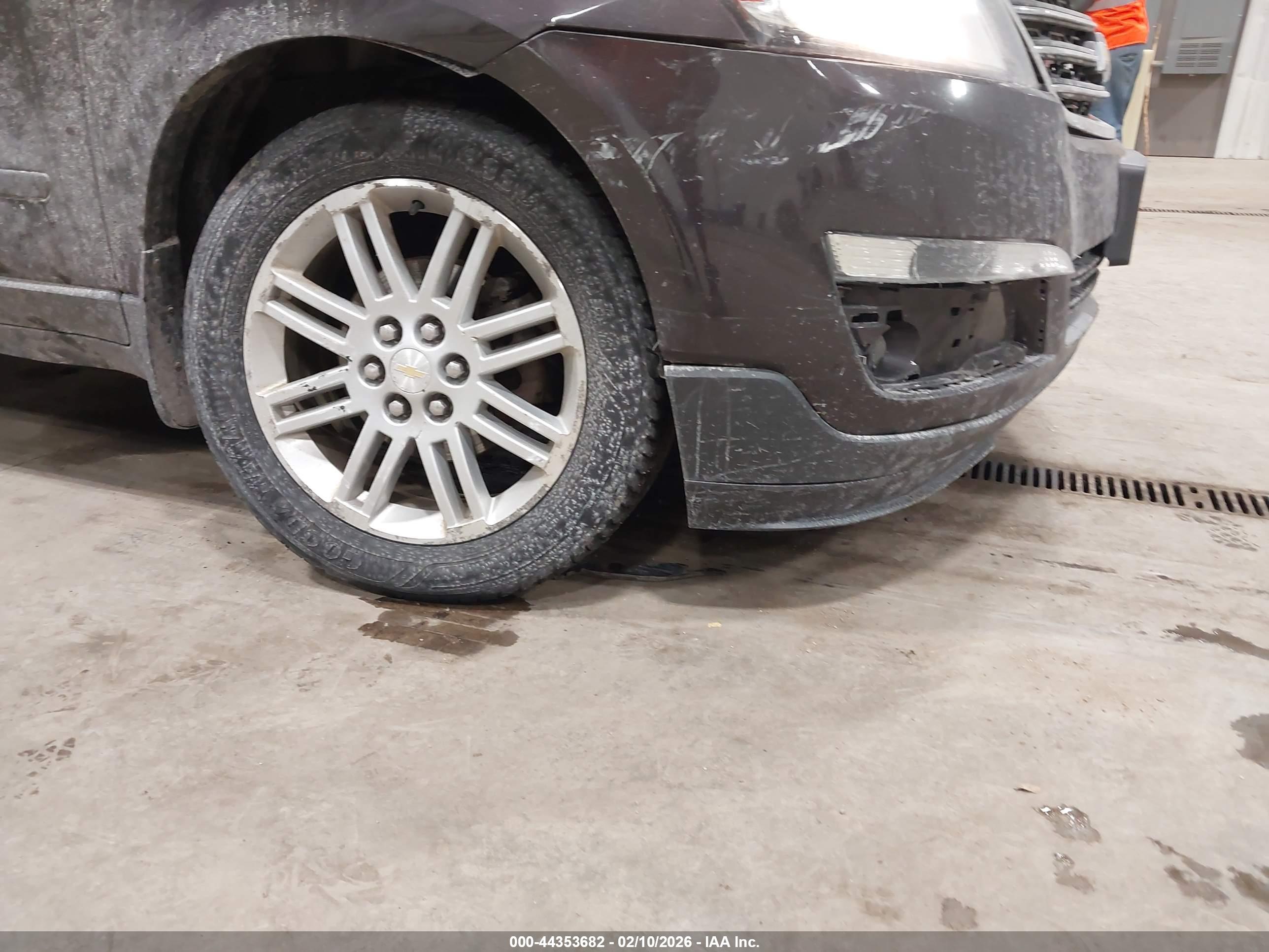 CHEVROLET TRAVERSE image 6