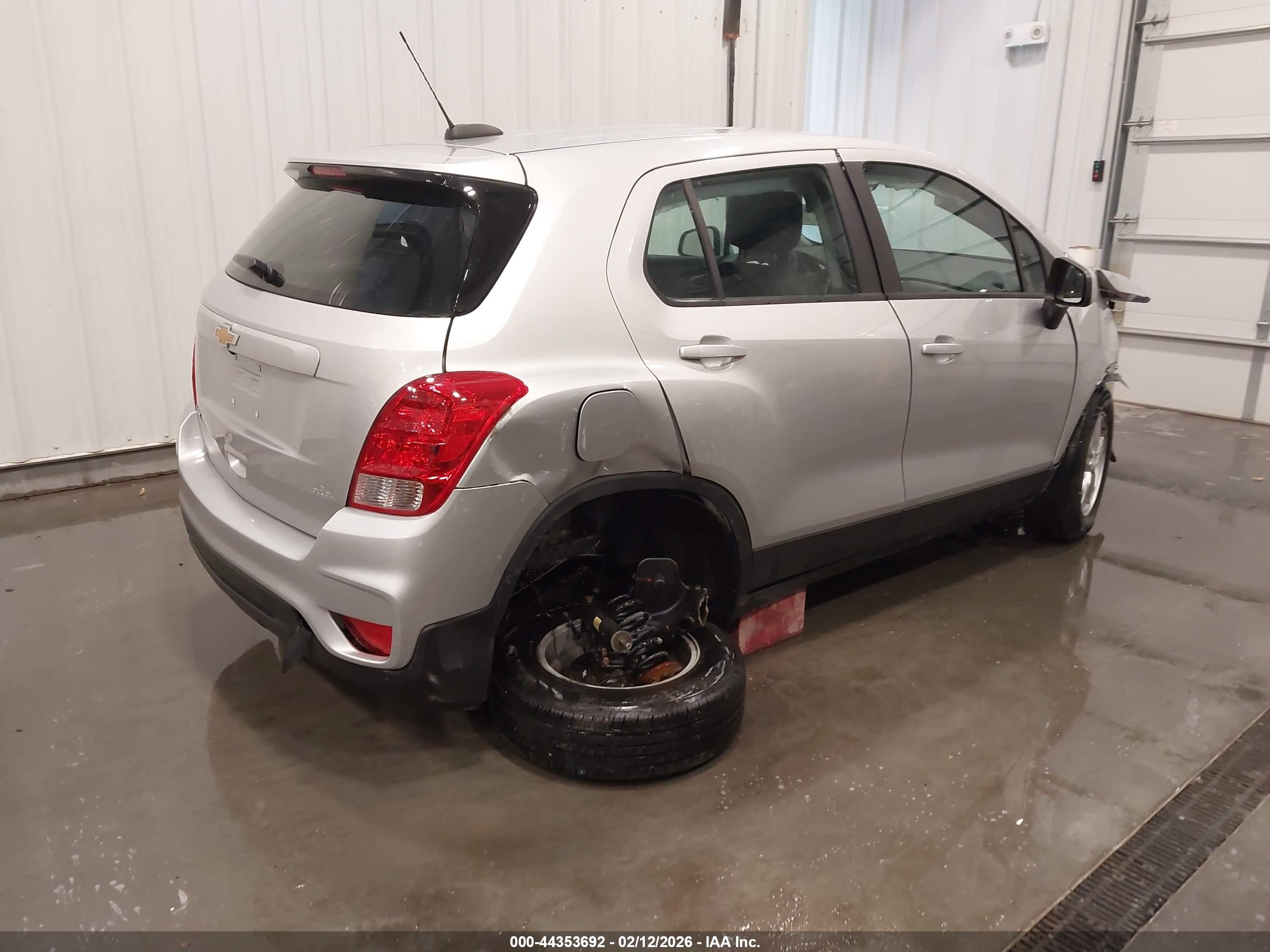 CHEVROLET TRAX image 4