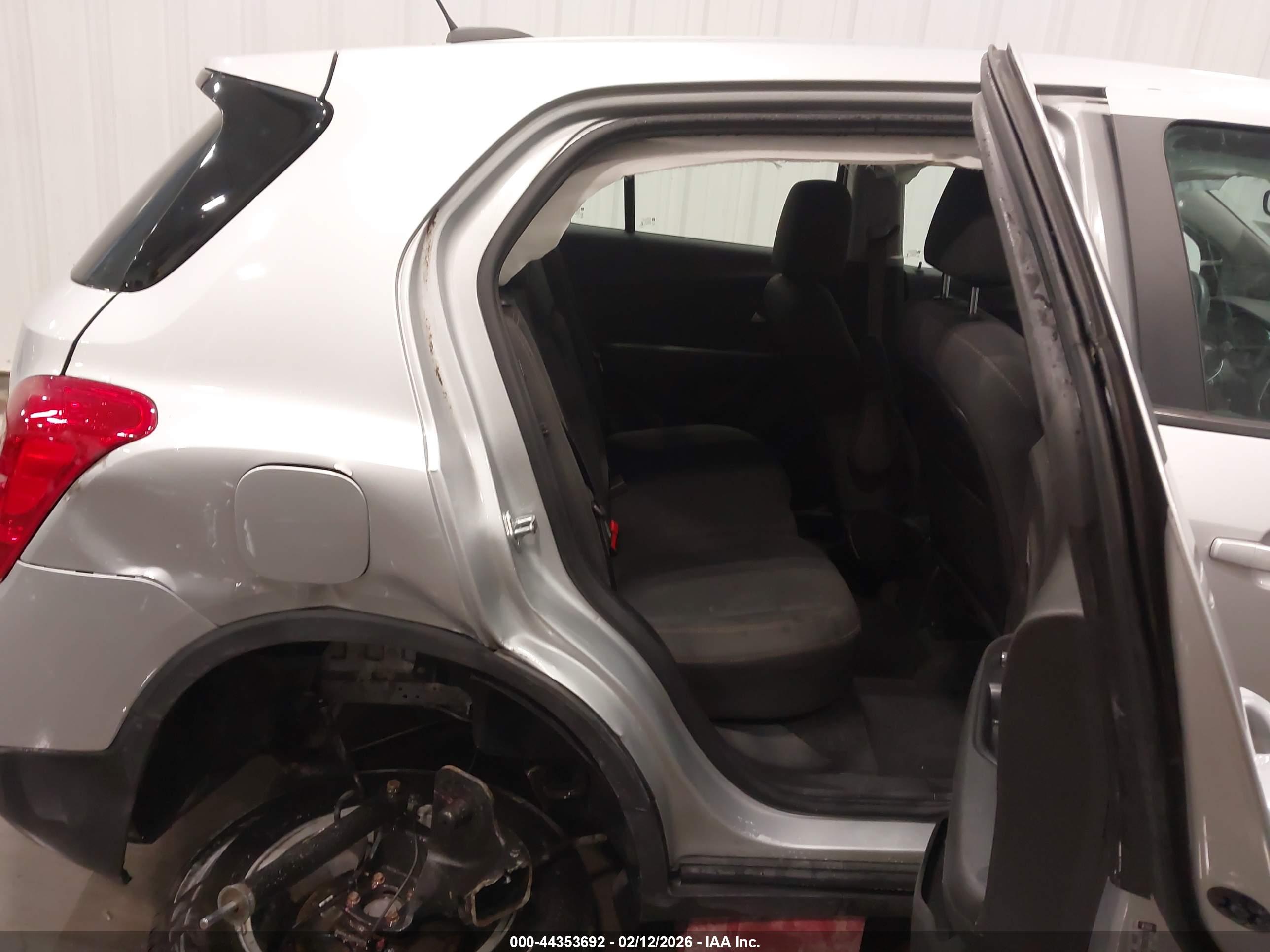 CHEVROLET TRAX image 8