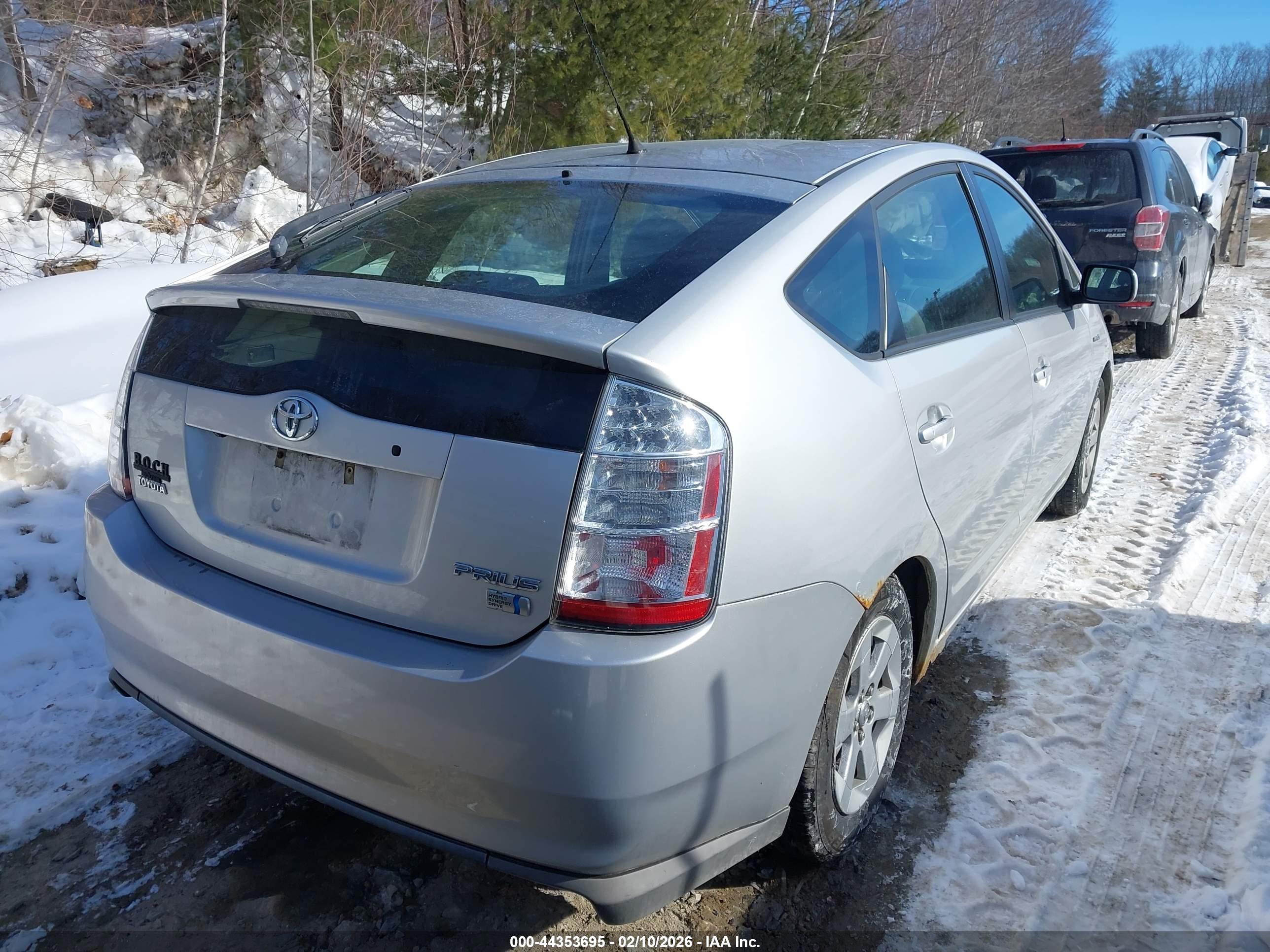 TOYOTA PRIUS image 4