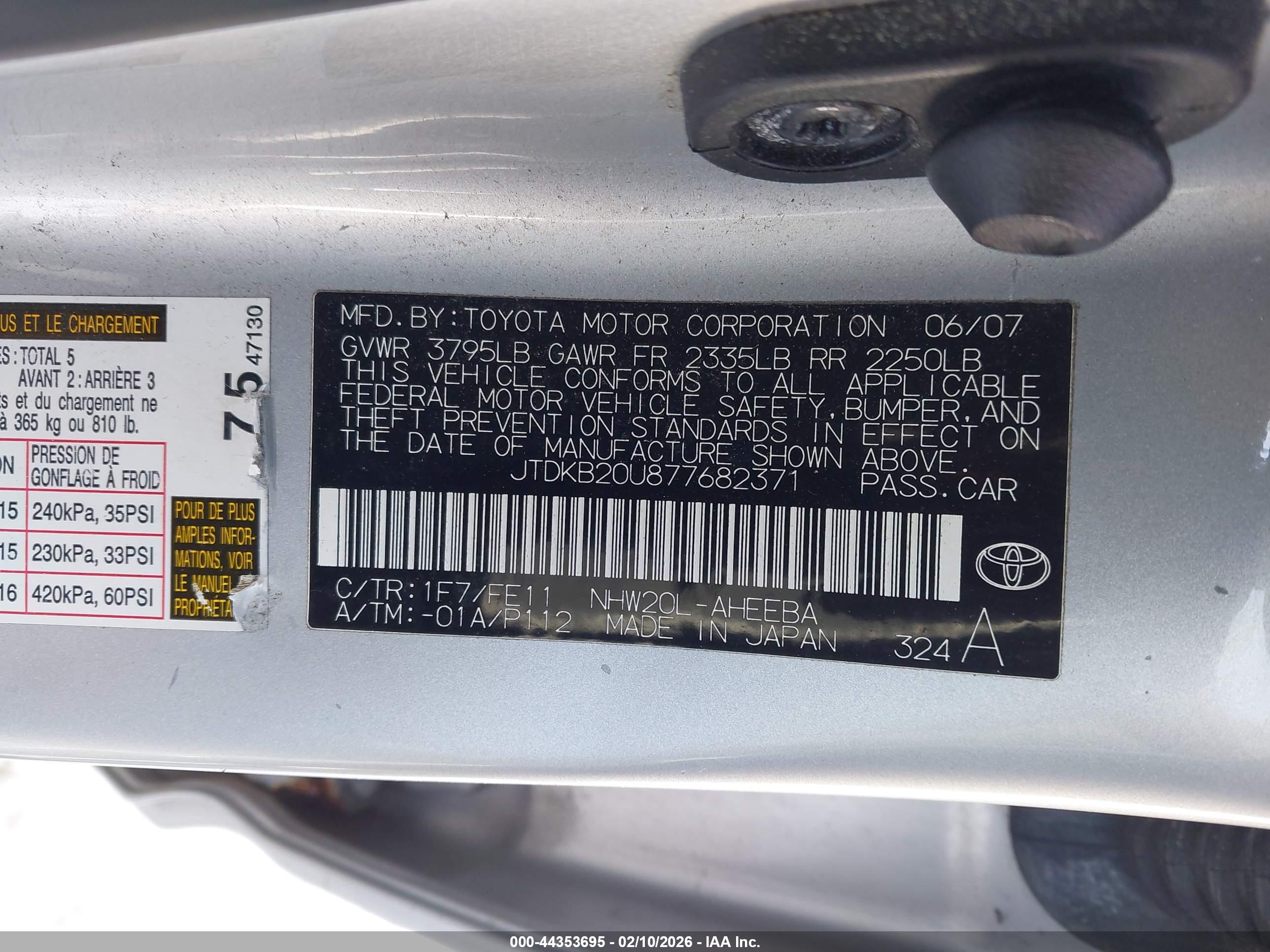 TOYOTA PRIUS image 9