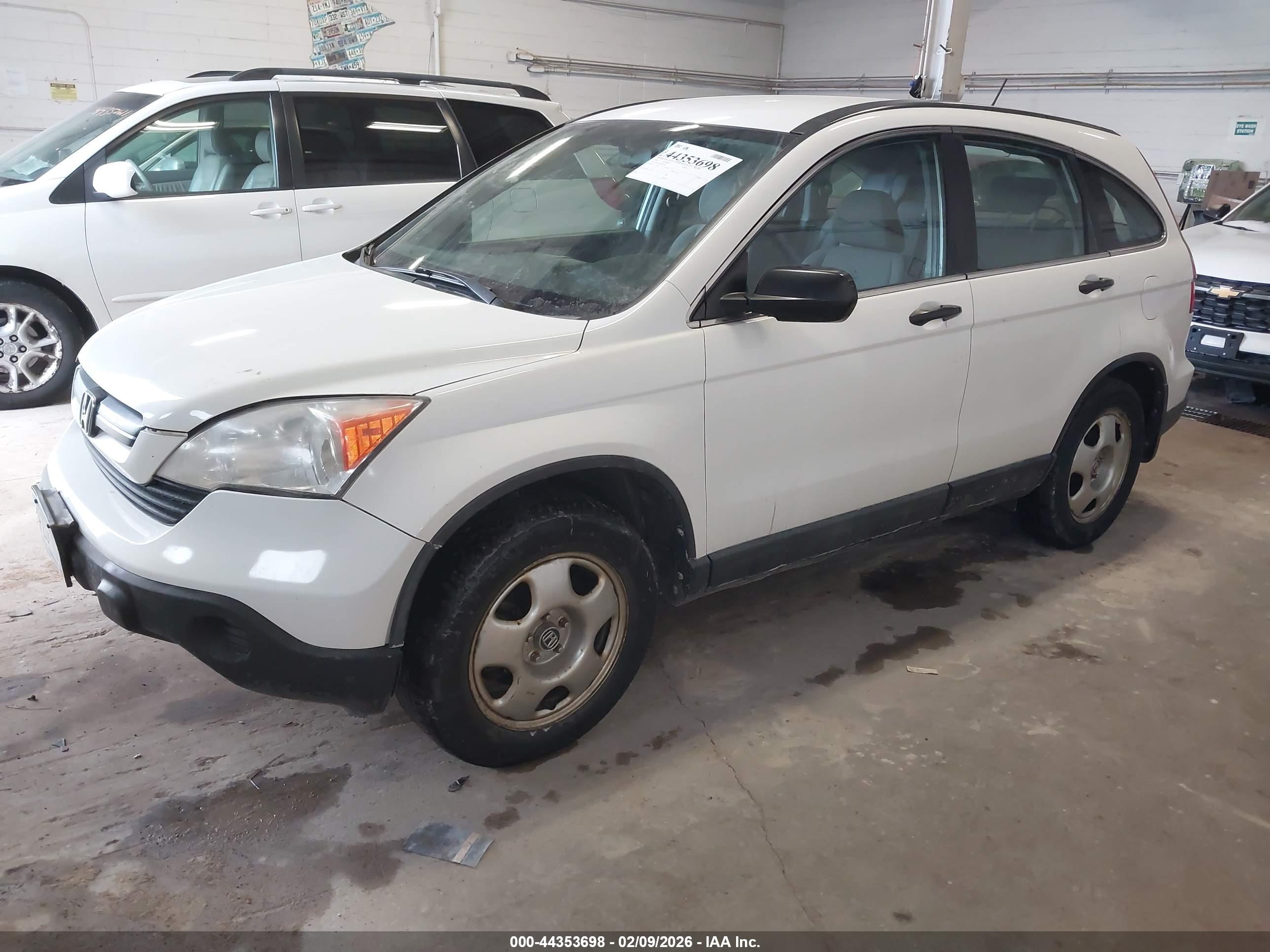 HONDA CR-V image 2