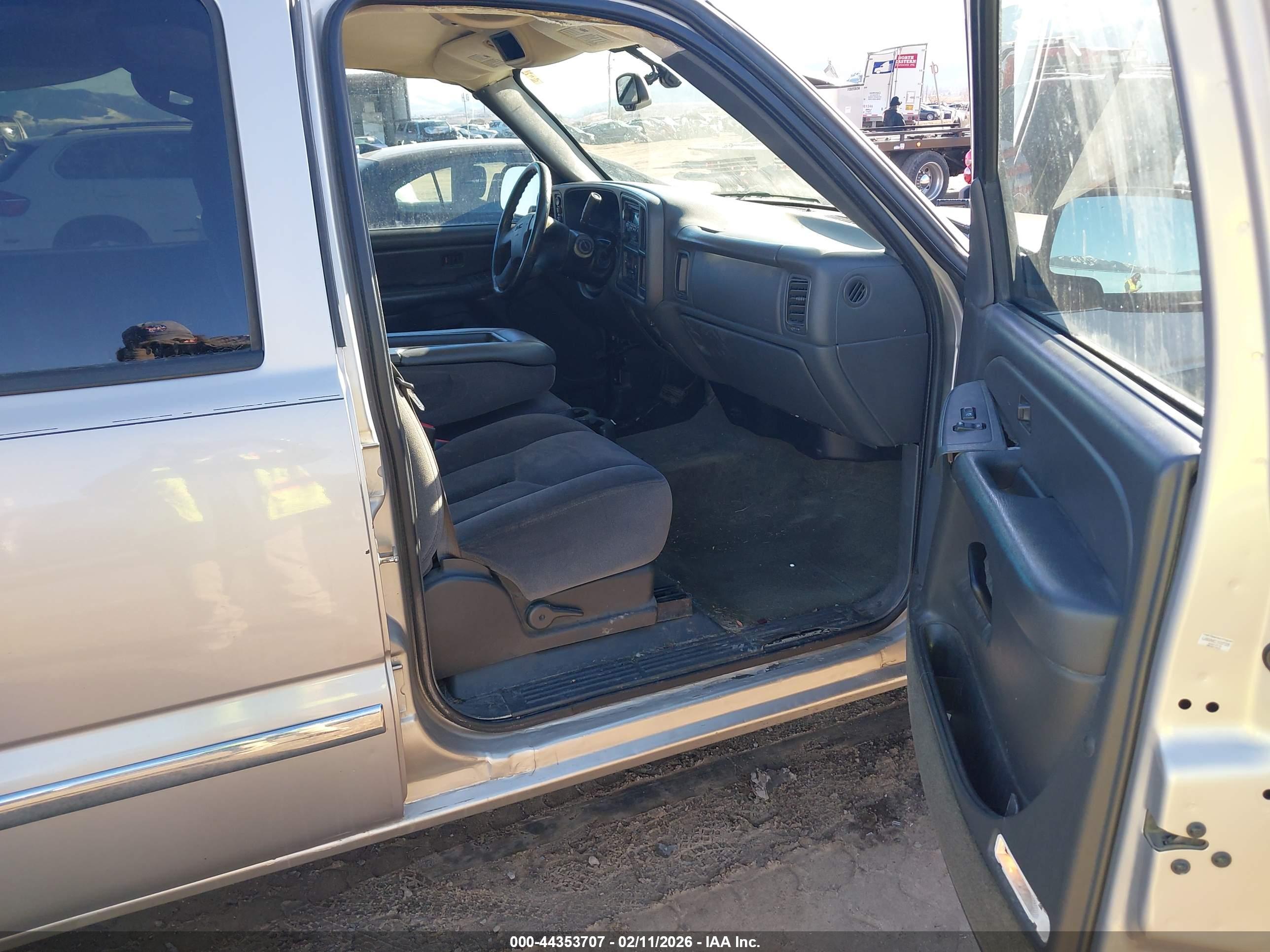 GMC SIERRA image 5