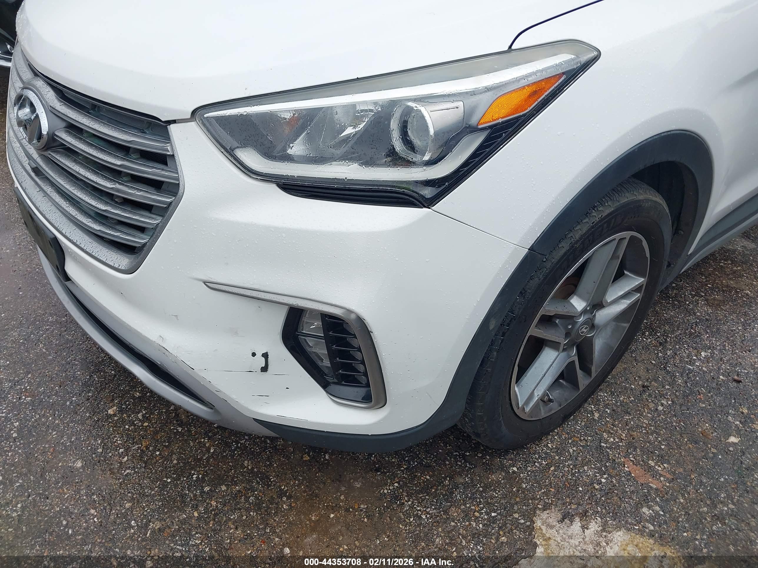 HYUNDAI SANTA image 6