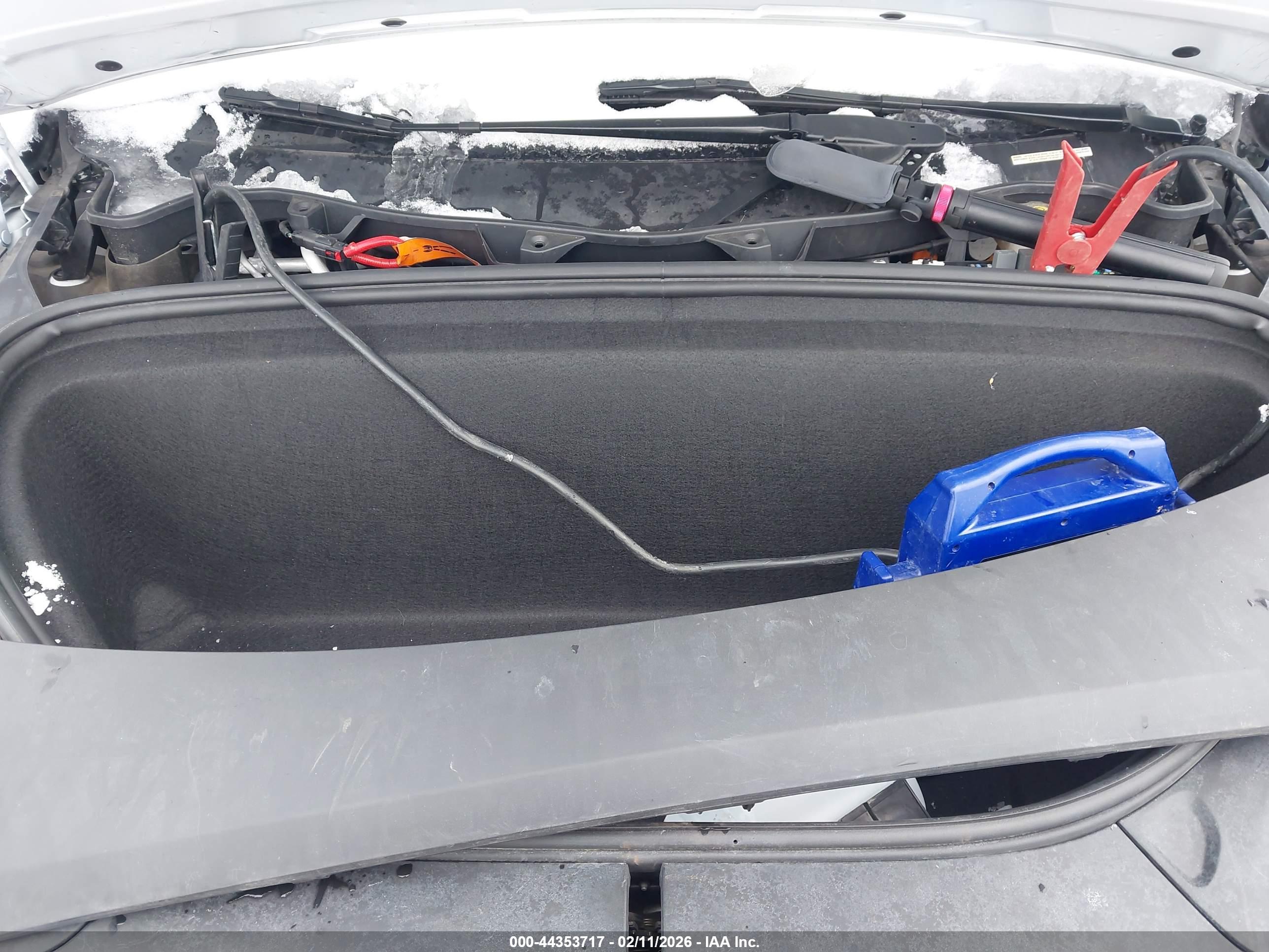 TESLA MODEL image 10