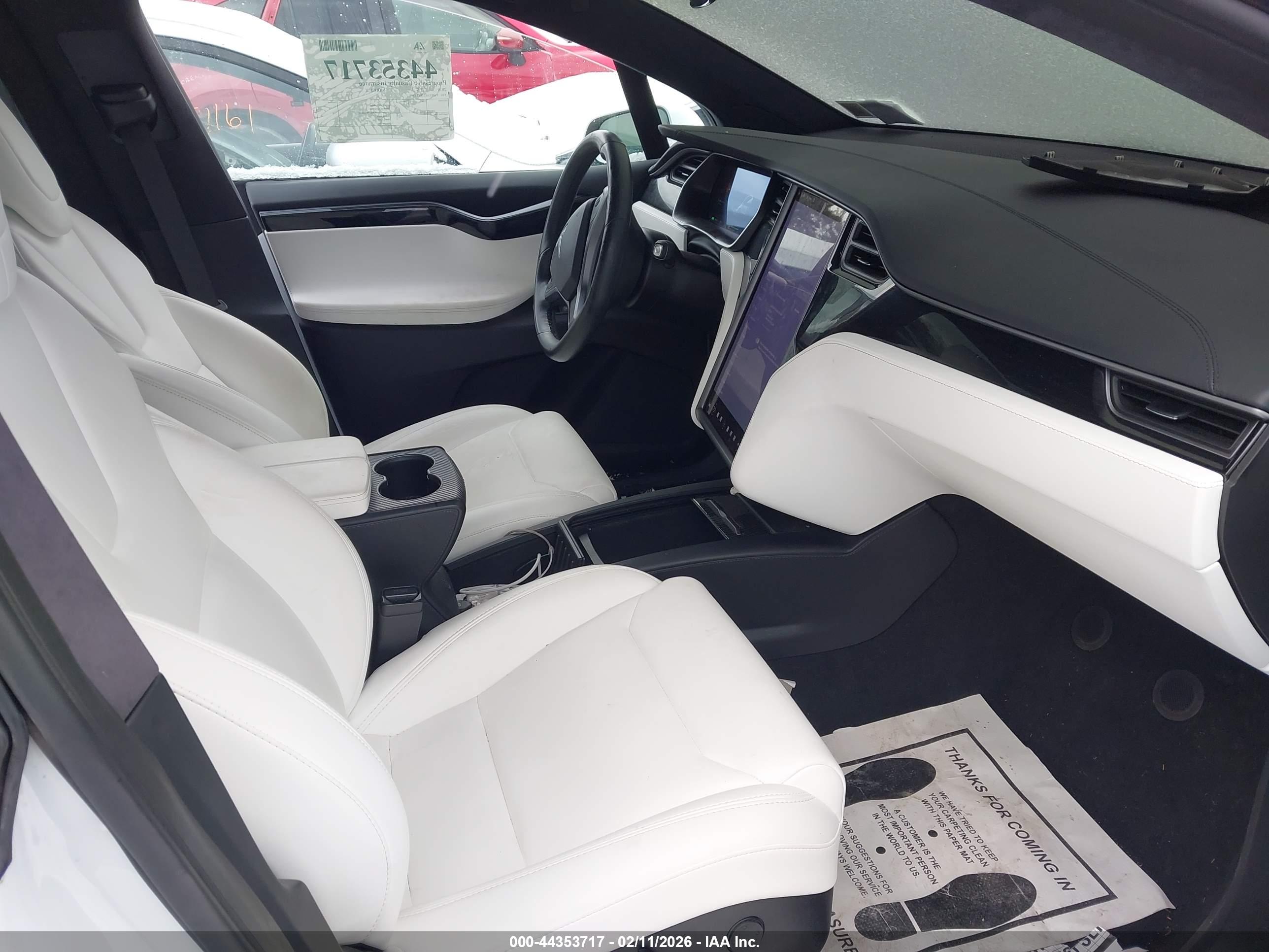 TESLA MODEL image 5