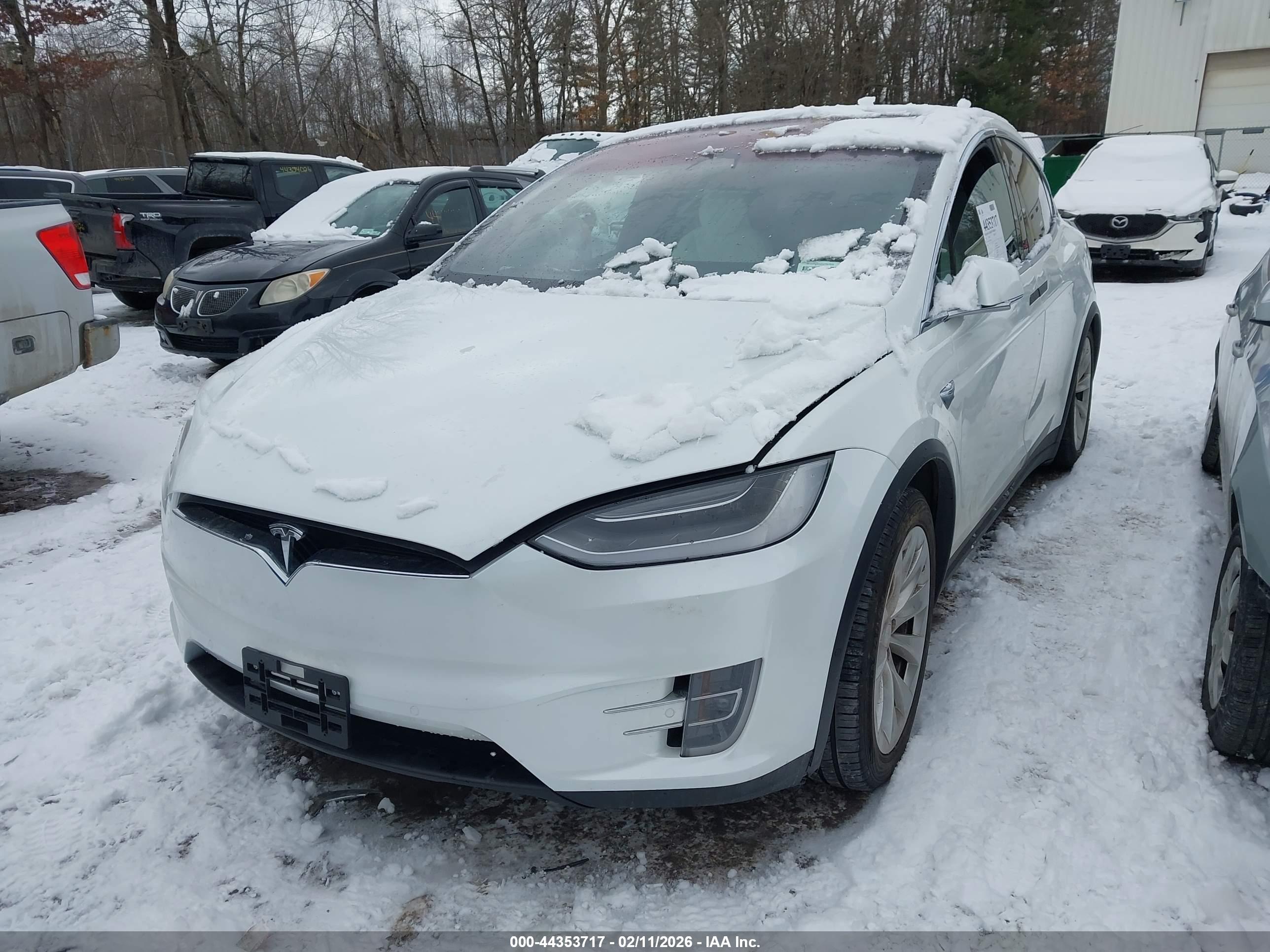 TESLA MODEL image 6