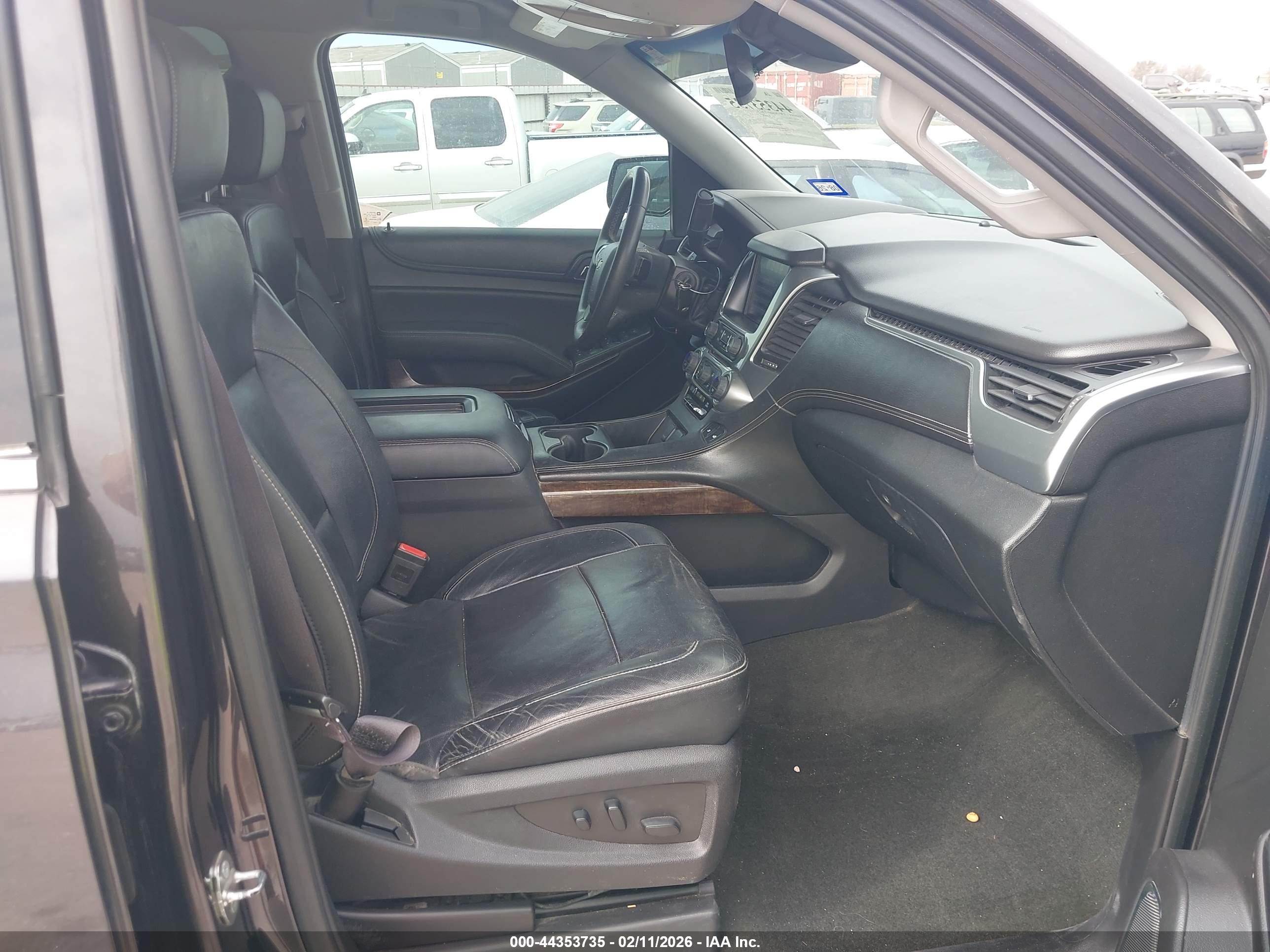 CHEVROLET TAHOE image 5