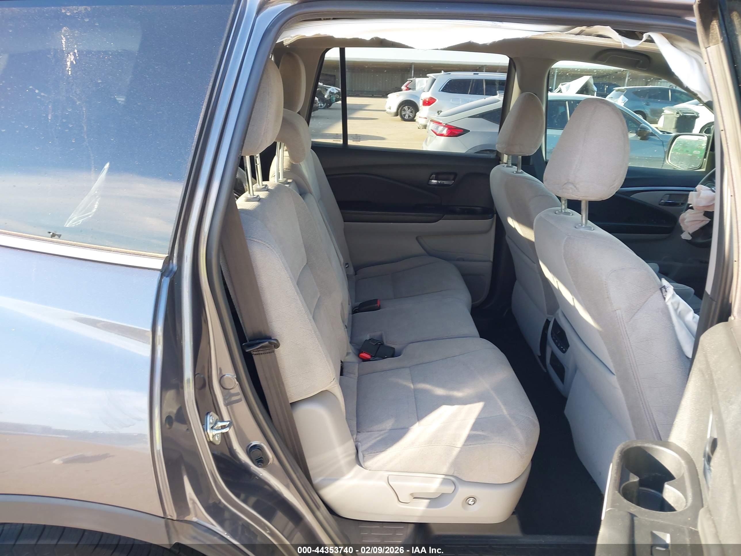 HONDA PILOT image 8