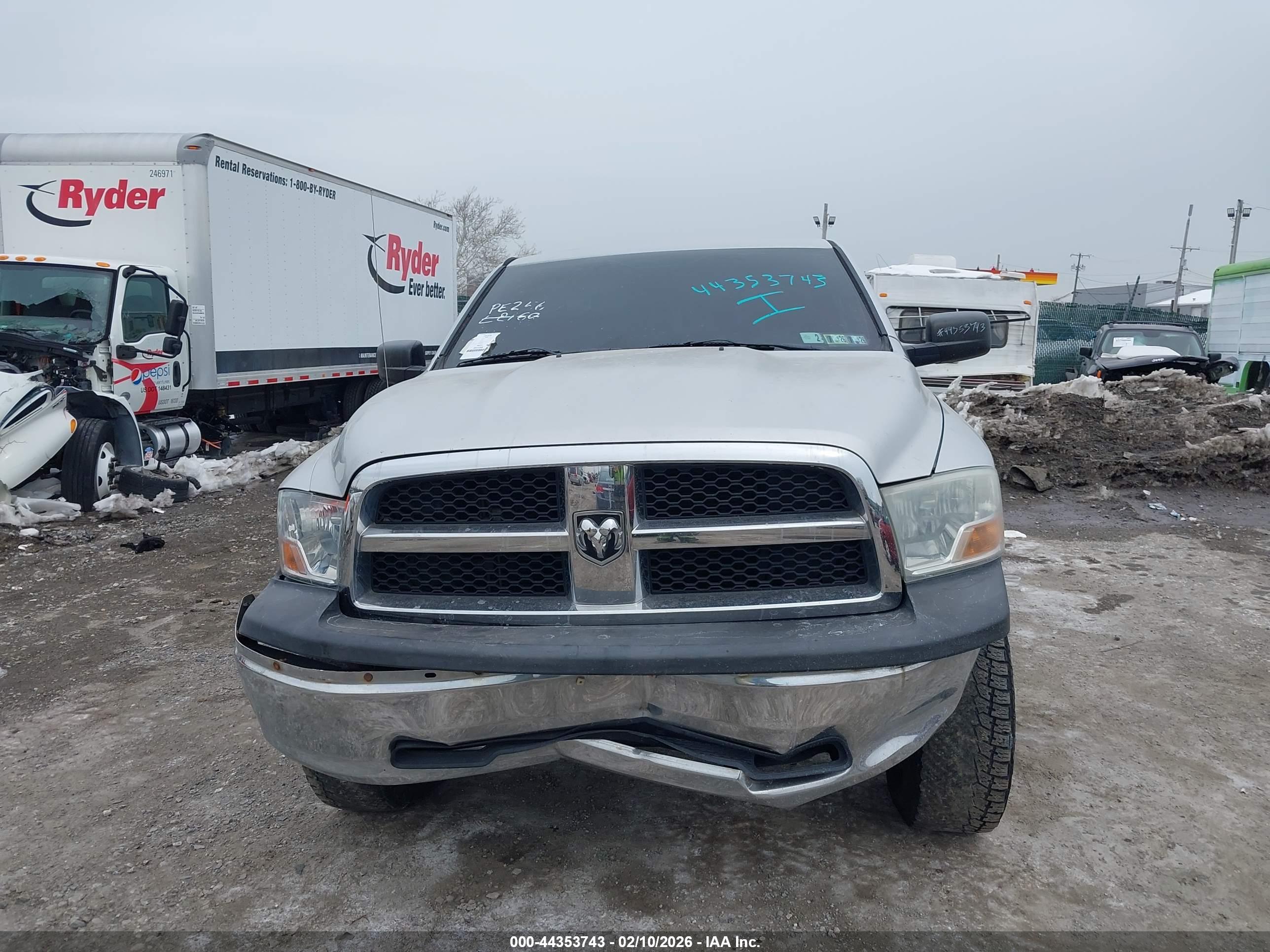 DODGE RAM image 6