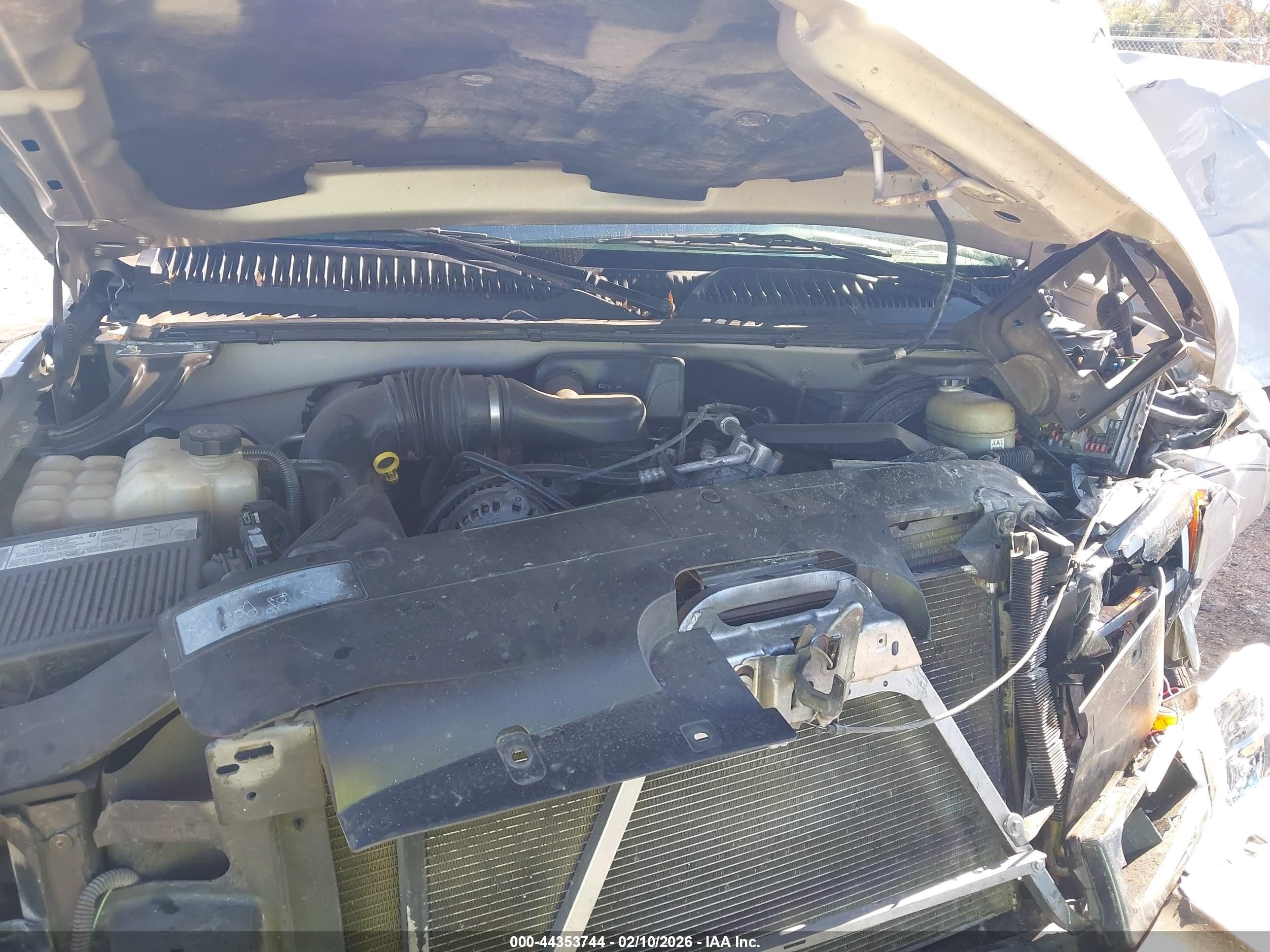 CHEVROLET SILVERADO image 10