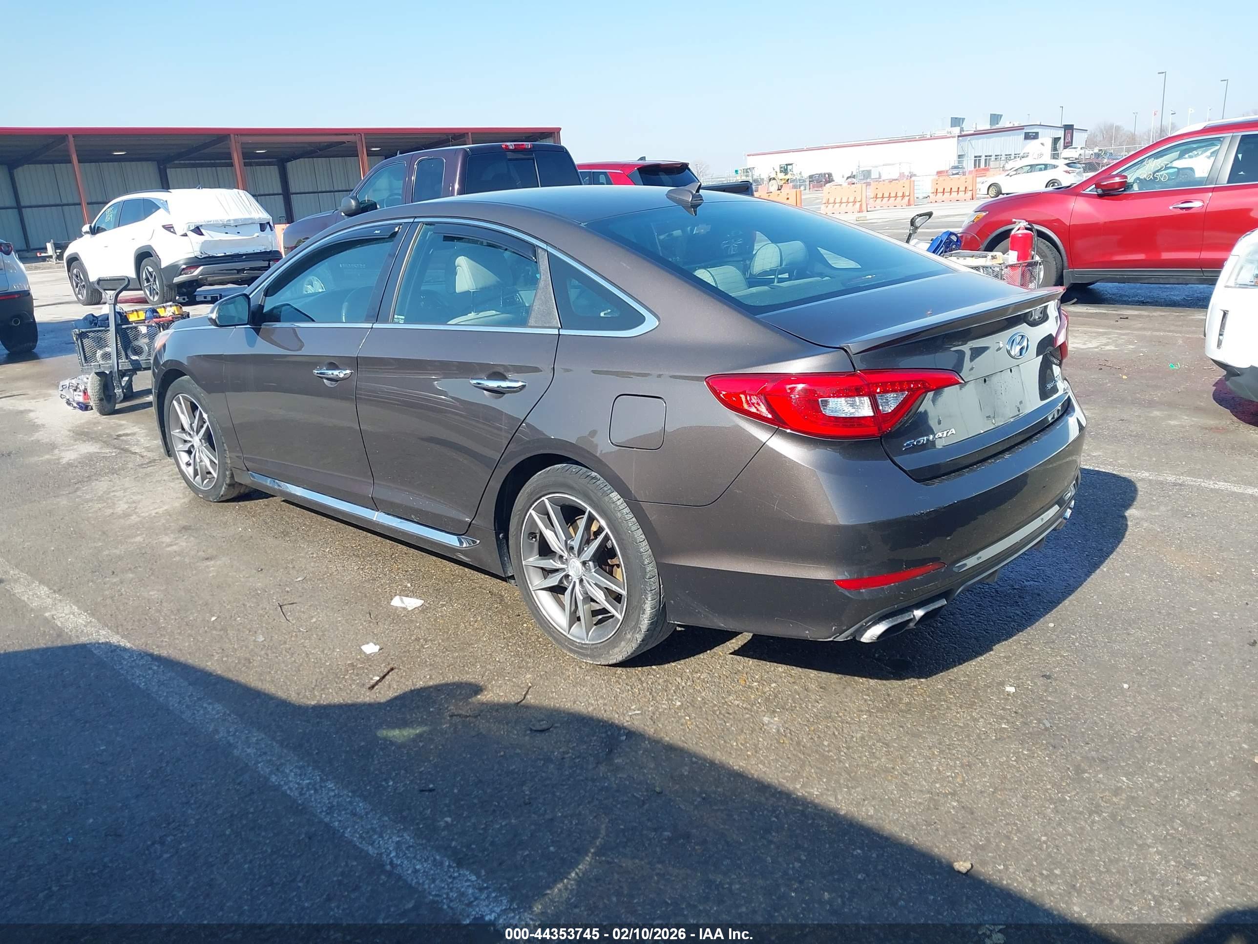HYUNDAI SONATA image 3