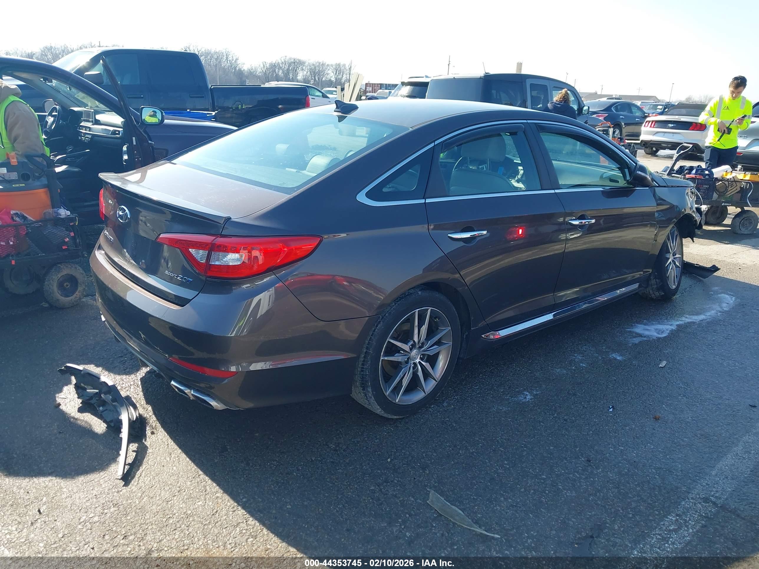 HYUNDAI SONATA image 4