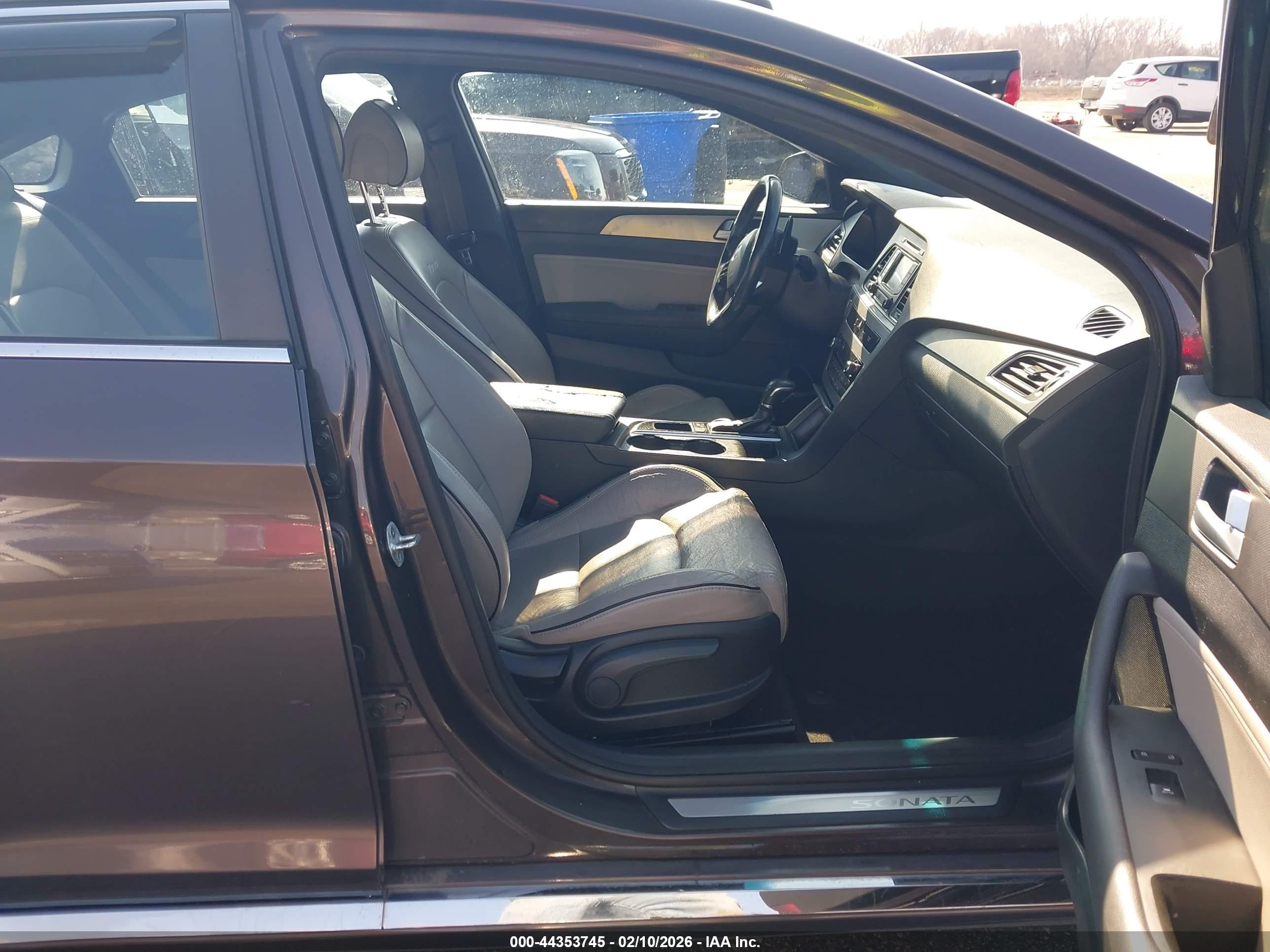 HYUNDAI SONATA image 5