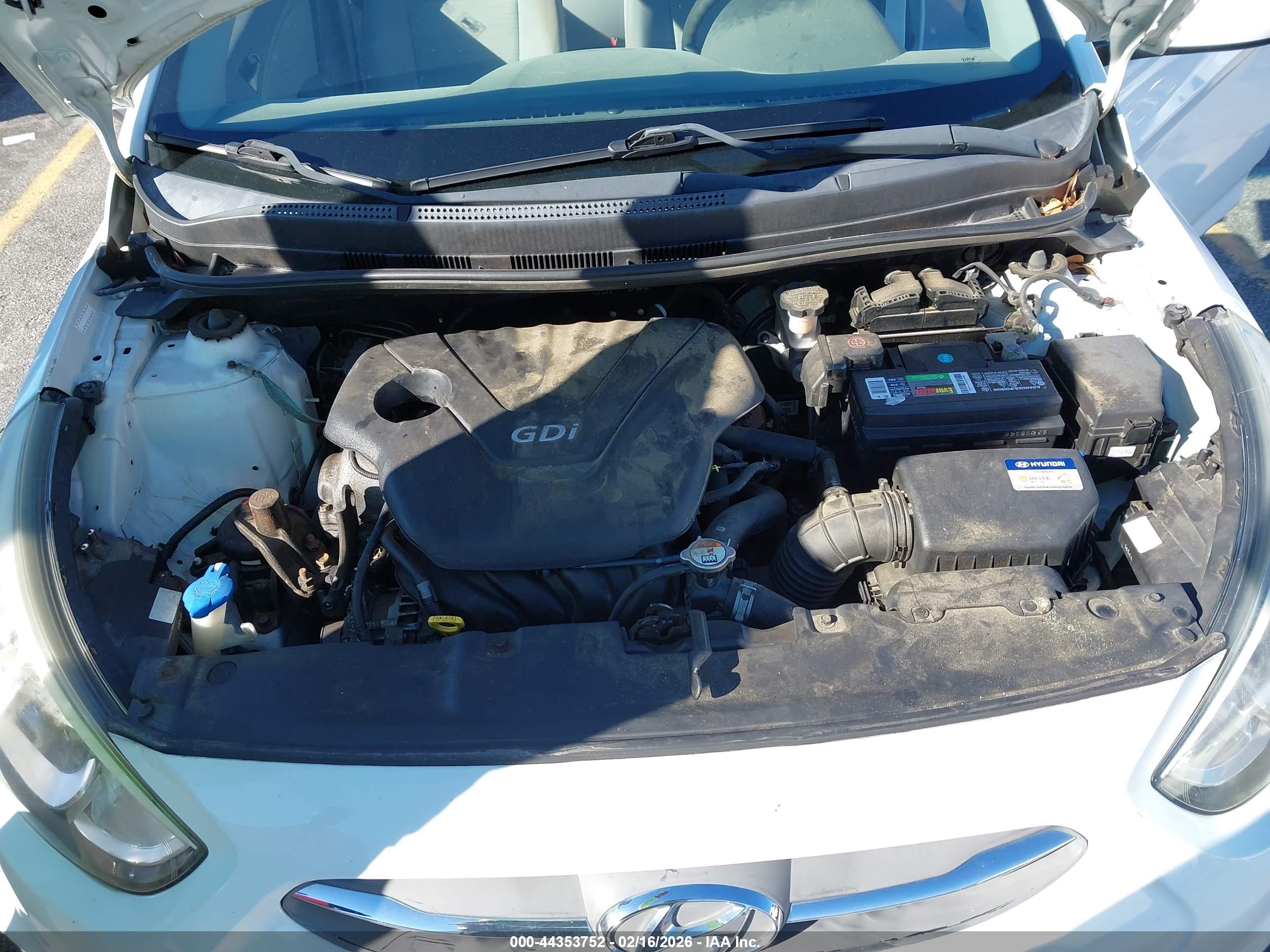 HYUNDAI ACCENT image 10